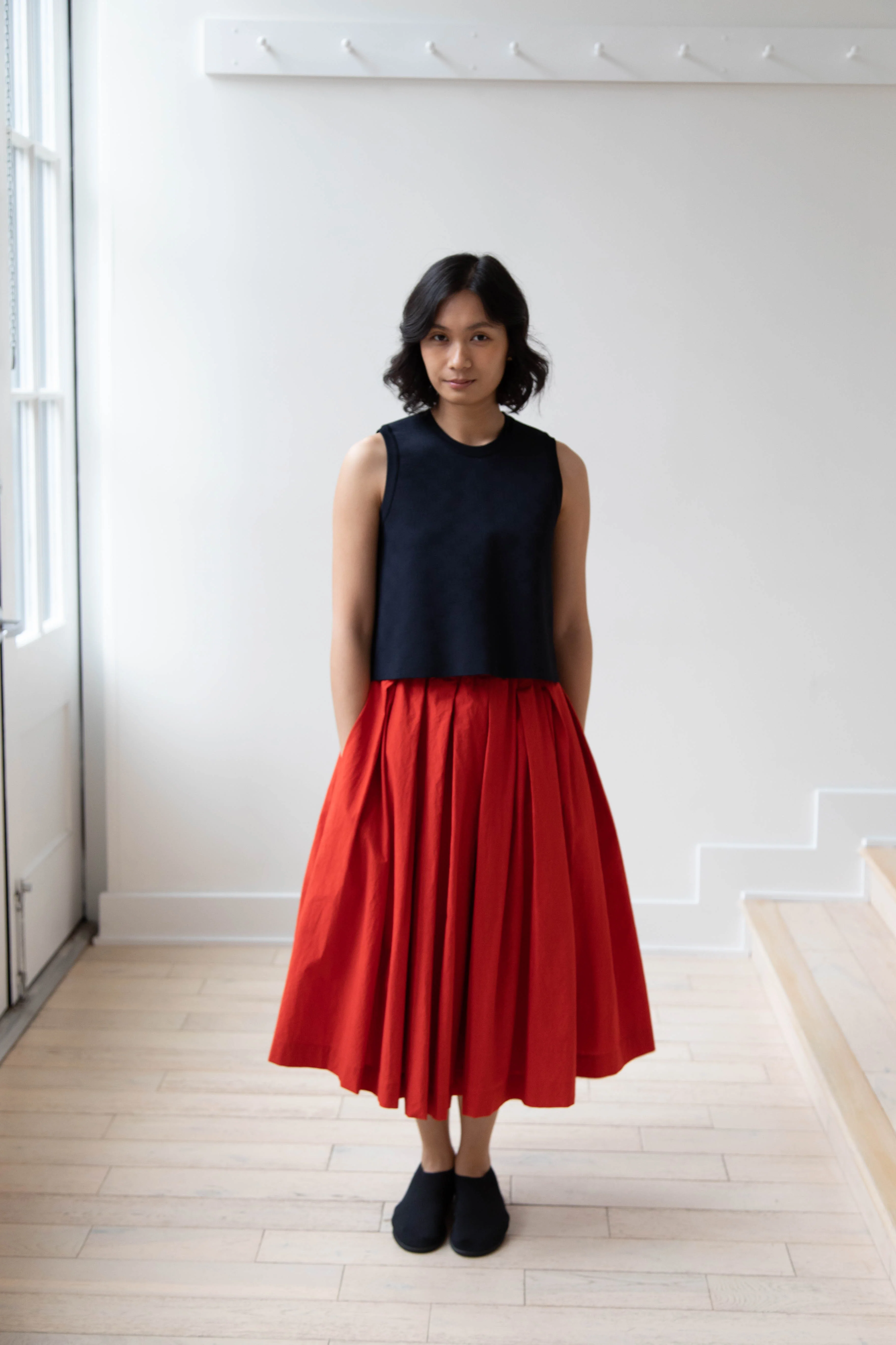 École de Curiosités | Solange Skirt in Red - Image 3