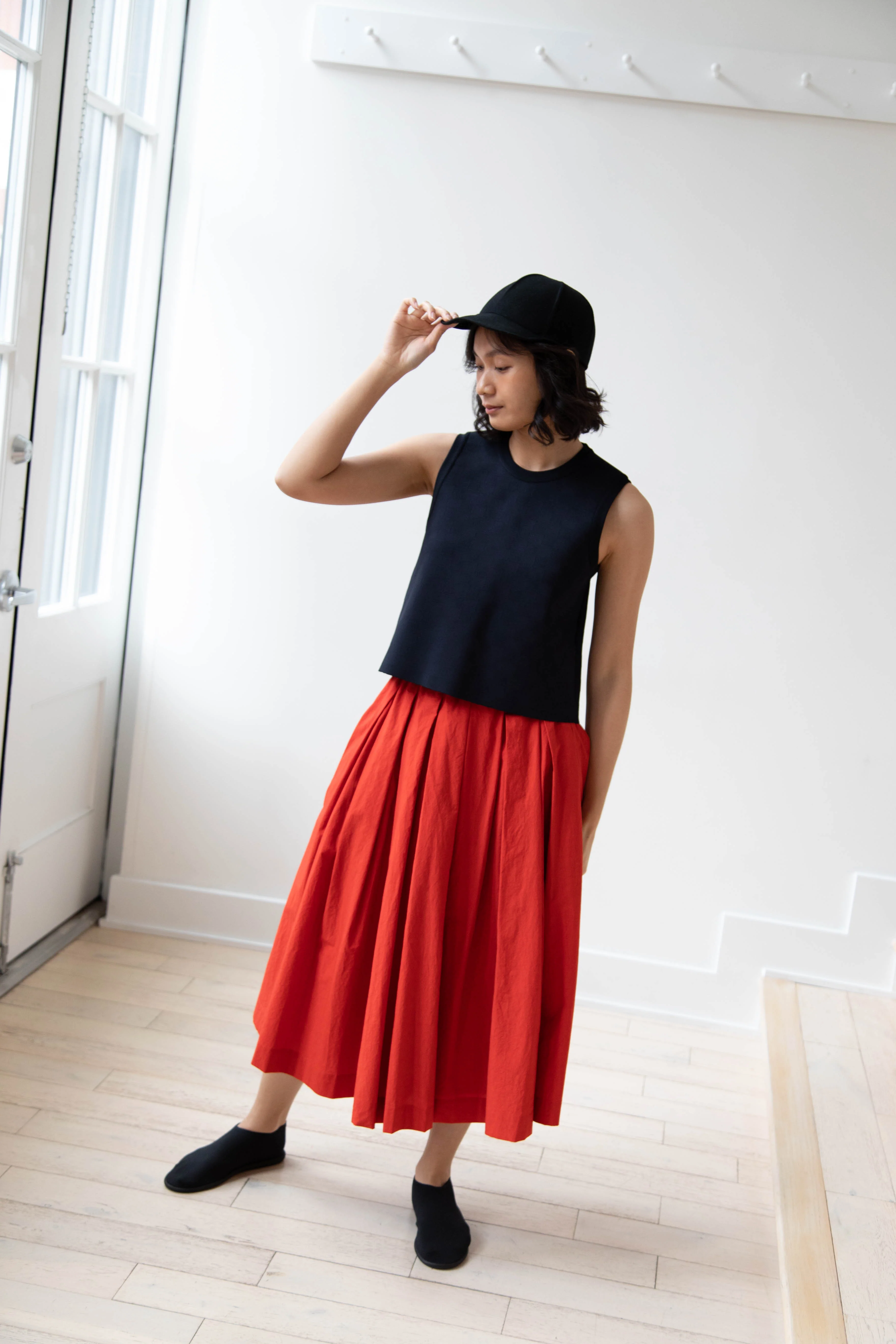 École de Curiosités | Solange Skirt in Red - Image 33