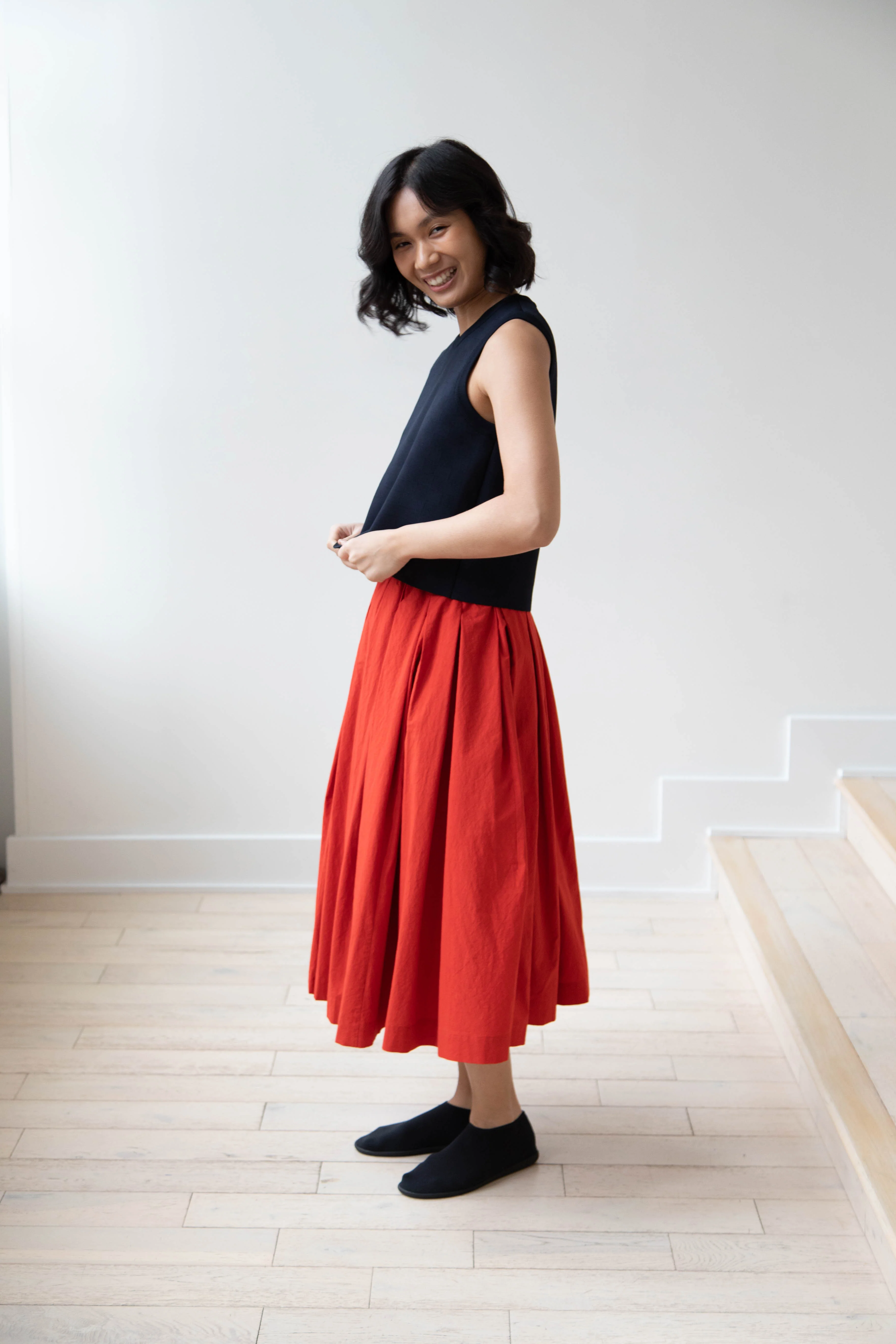 École de Curiosités | Solange Skirt in Red - Image 5