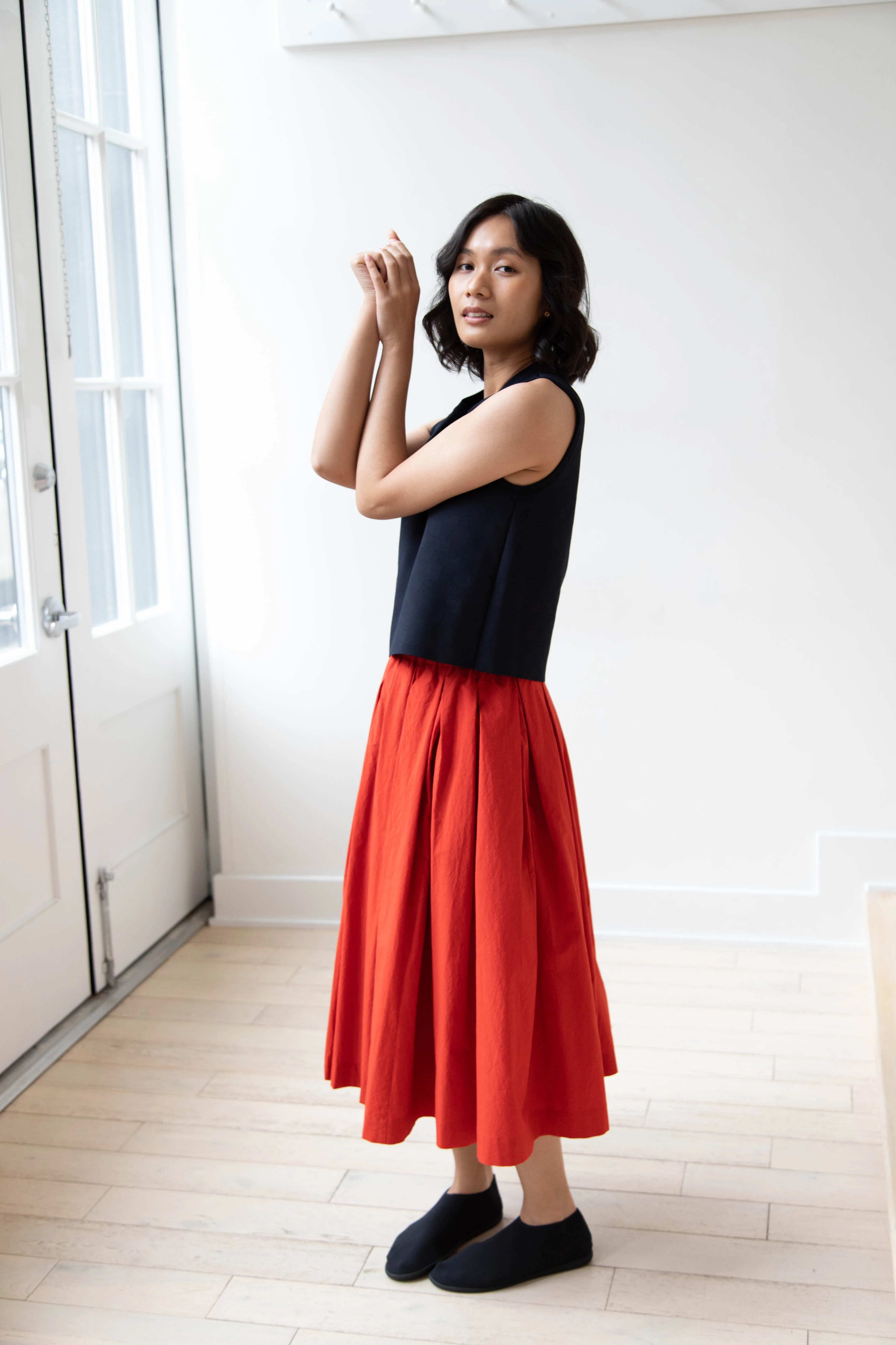 École de Curiosités | Solange Skirt in Red - Image 6
