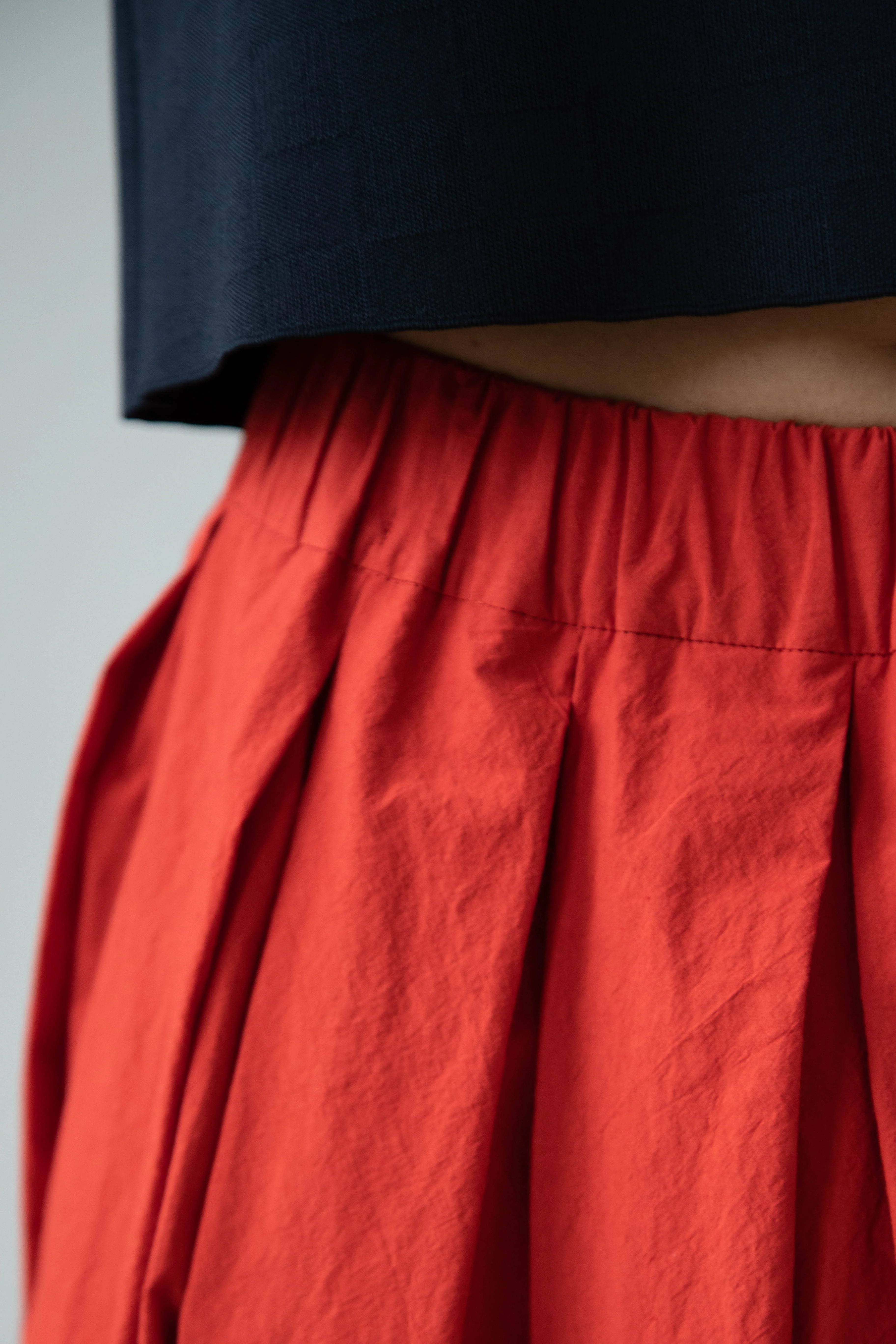 École de Curiosités | Solange Skirt in Red - Image 8