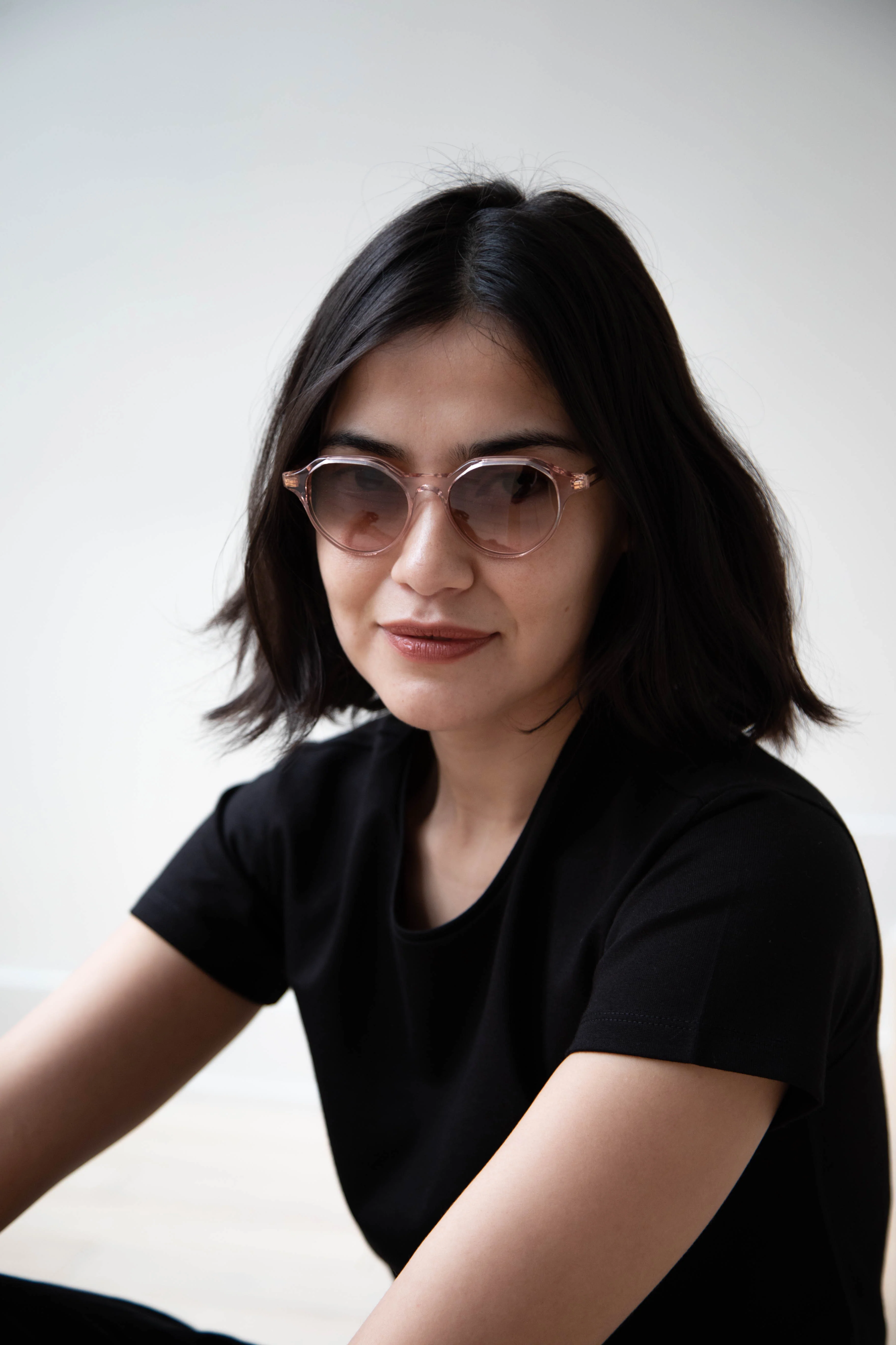 Eva Masaki | Mouse Sunglasses in Heart - Image 3