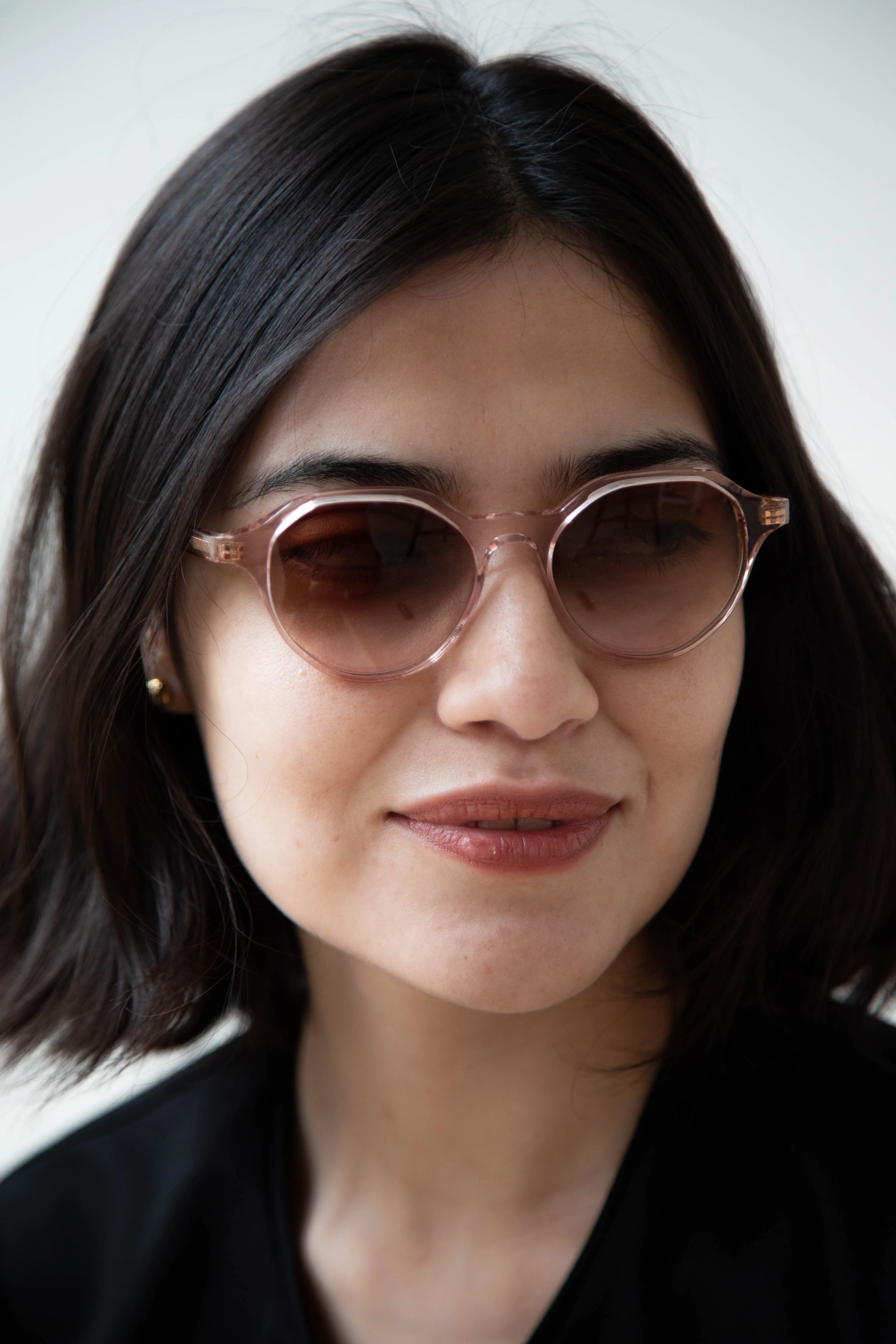 Eva Masaki | Mouse Sunglasses in Heart - Image 4