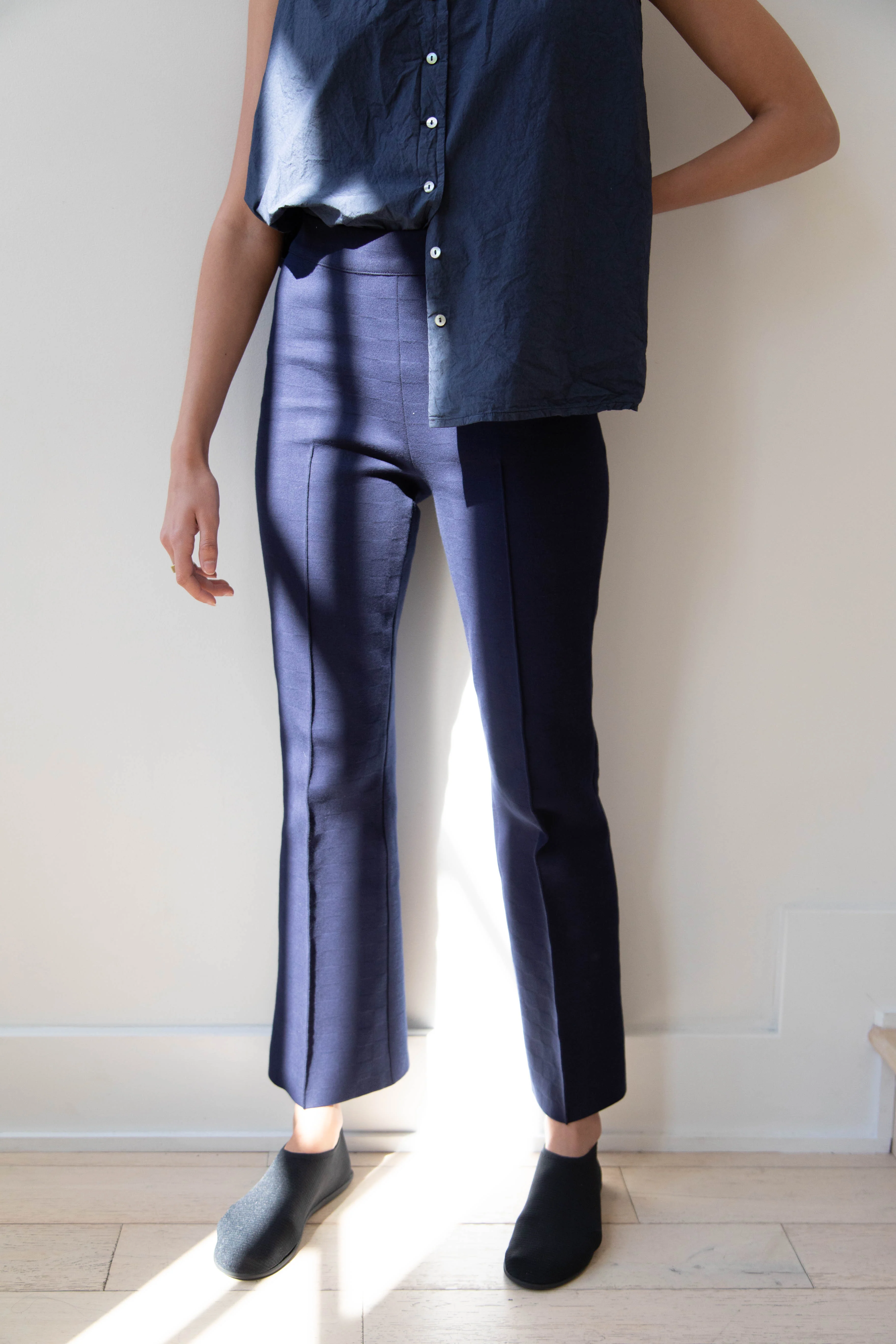 High Sport | Kick Pants in Navy - Image 8