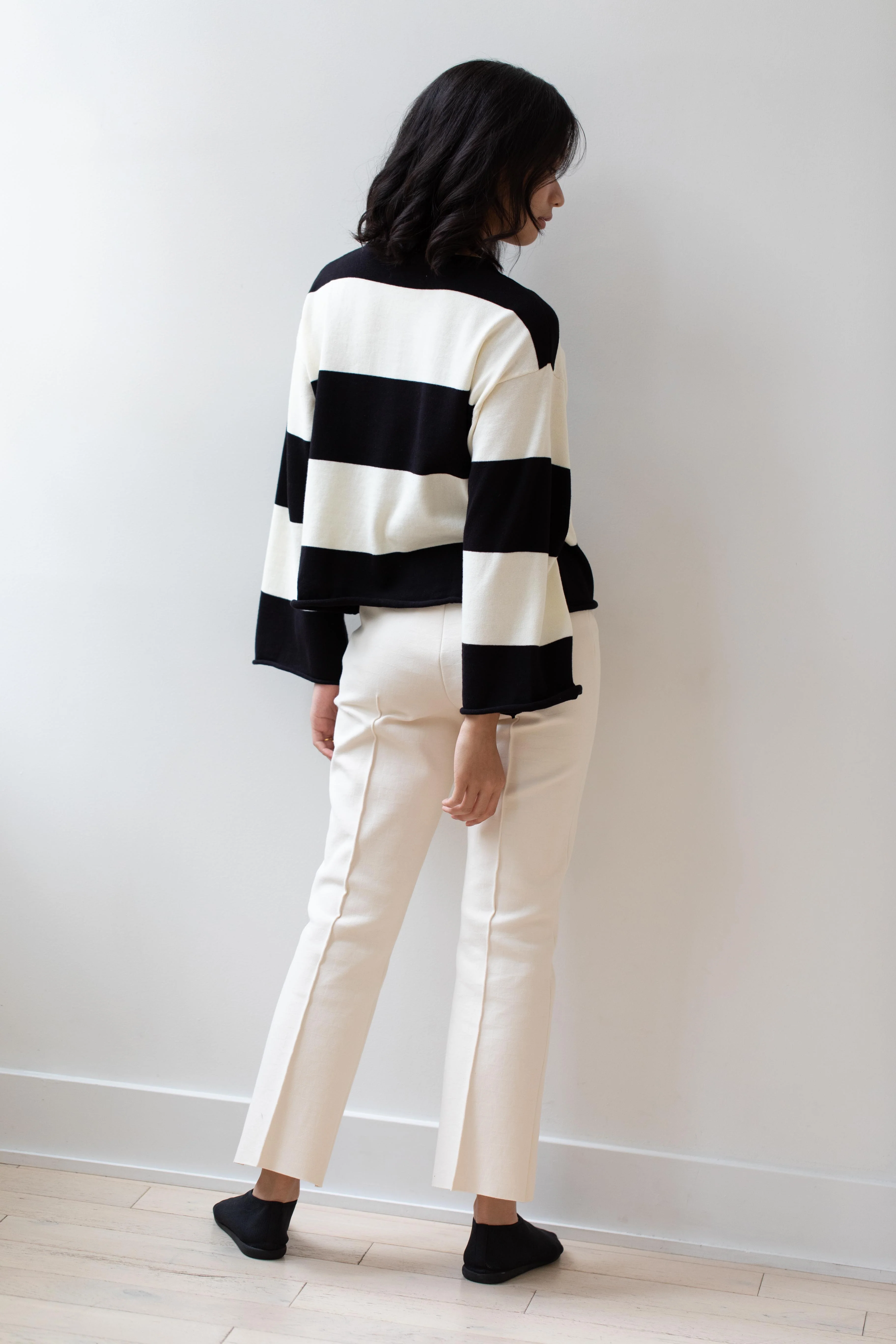 Laboratory | Wide Border Knit Pull in Black & White - Image 17