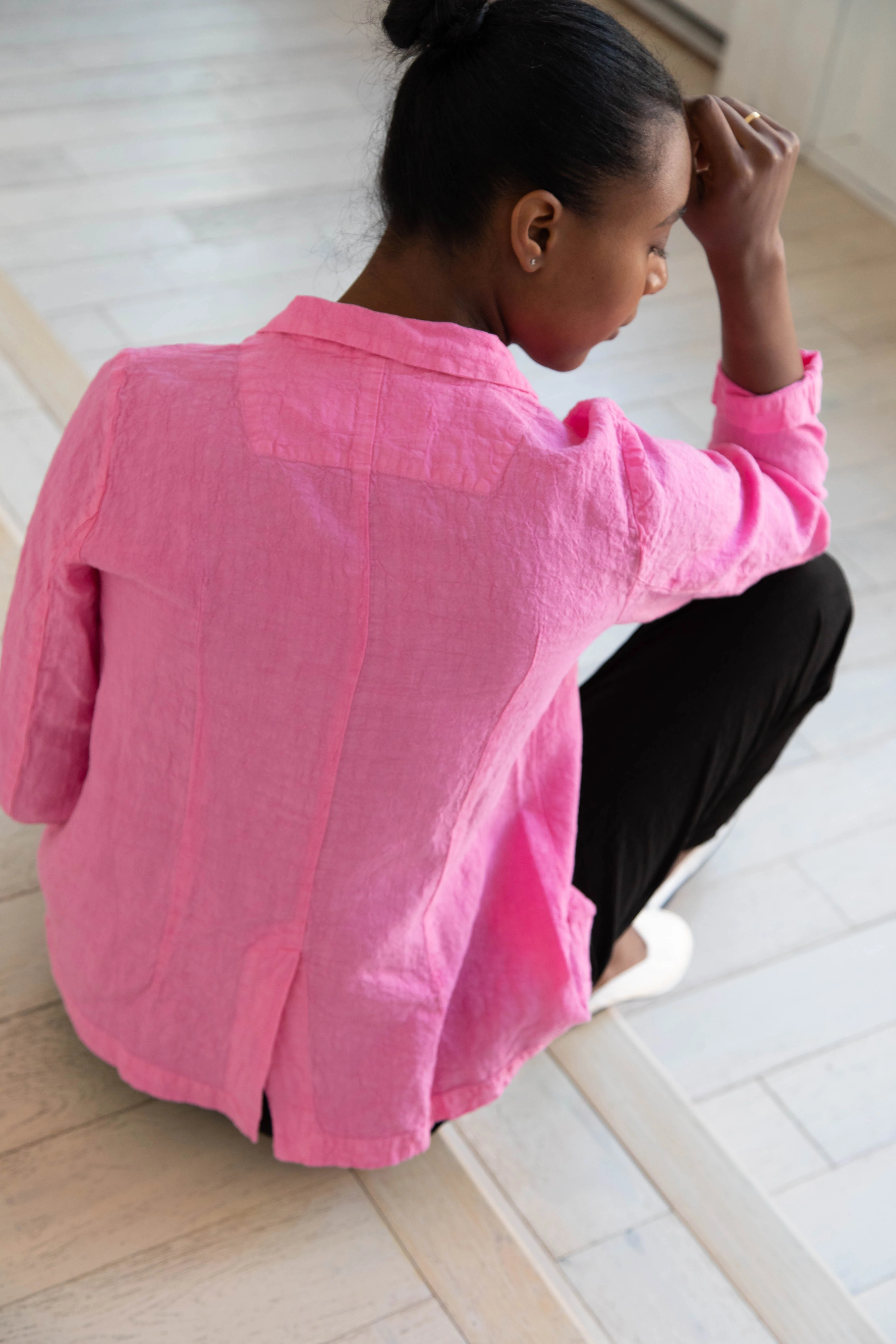 Manuelle Guibal | Linen Jacket in Pink Mimi - Image 50
