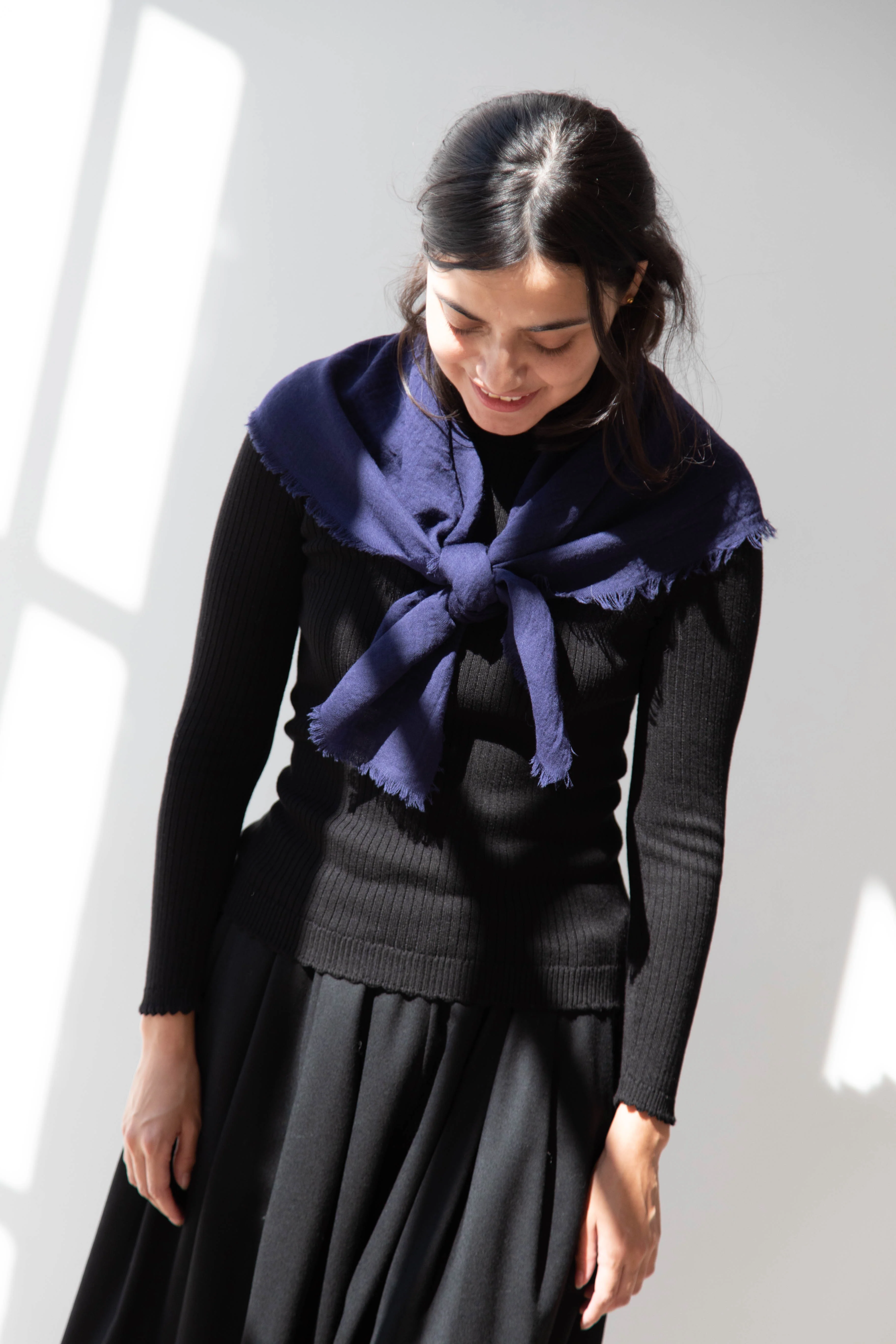 Manuelle Guibal | Wool Scarf in Oceanic - Image 14