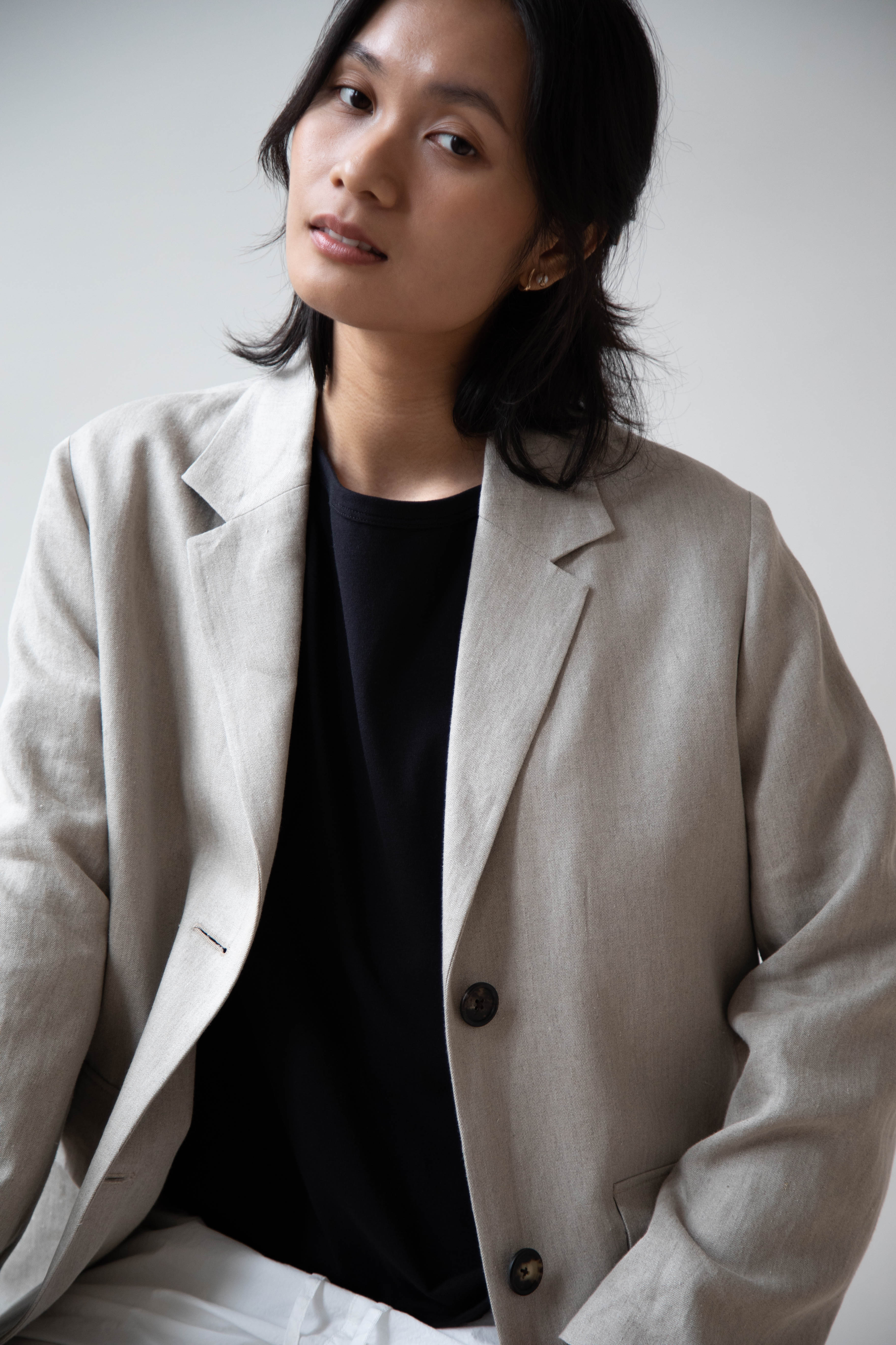Margaret Howell | Patch Pocket Blazer in Natural - Image 2