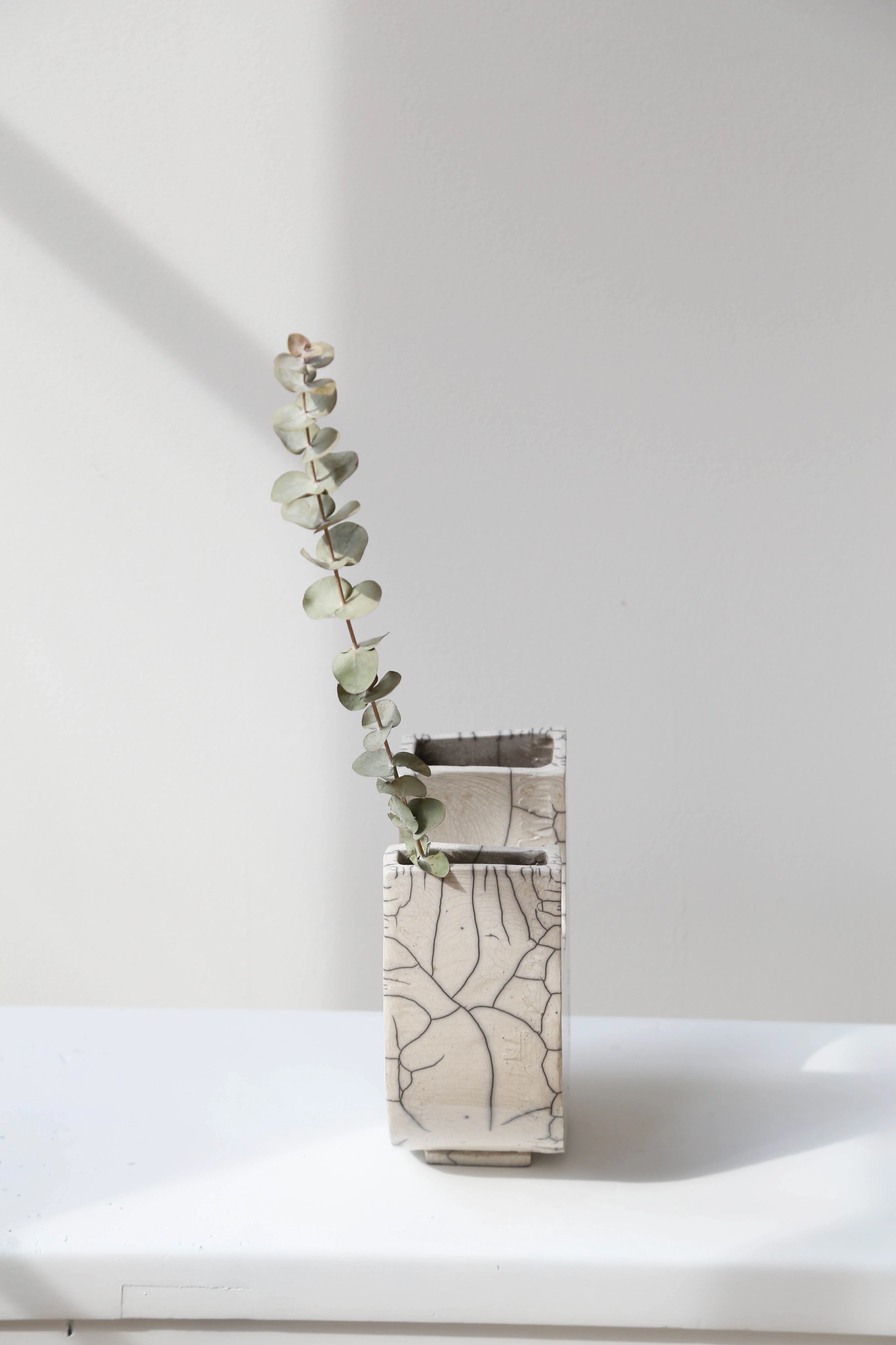 MONDAYS Raku U Vase - Image 11
