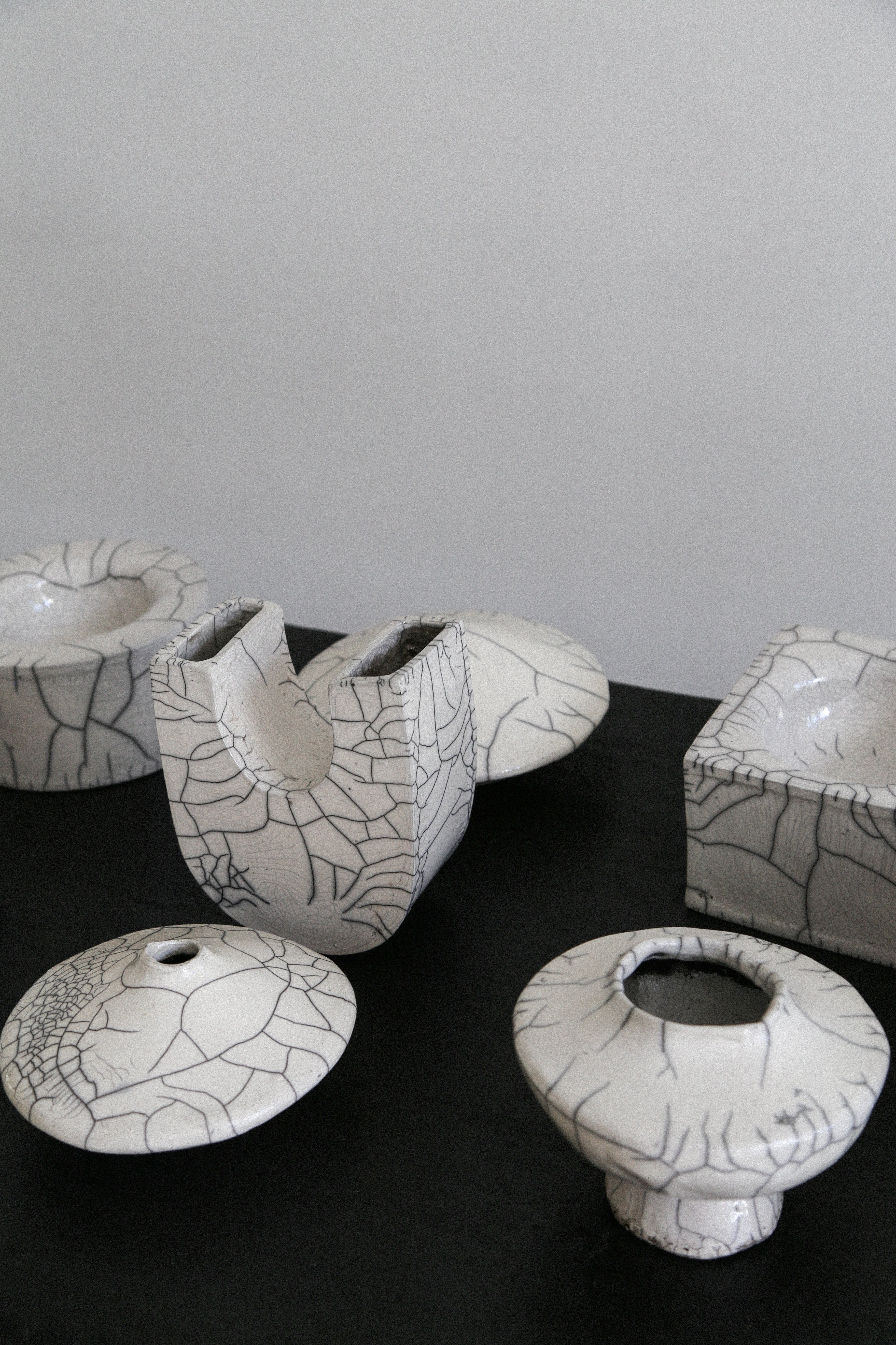 MONDAYS Raku U Vase - Image 5