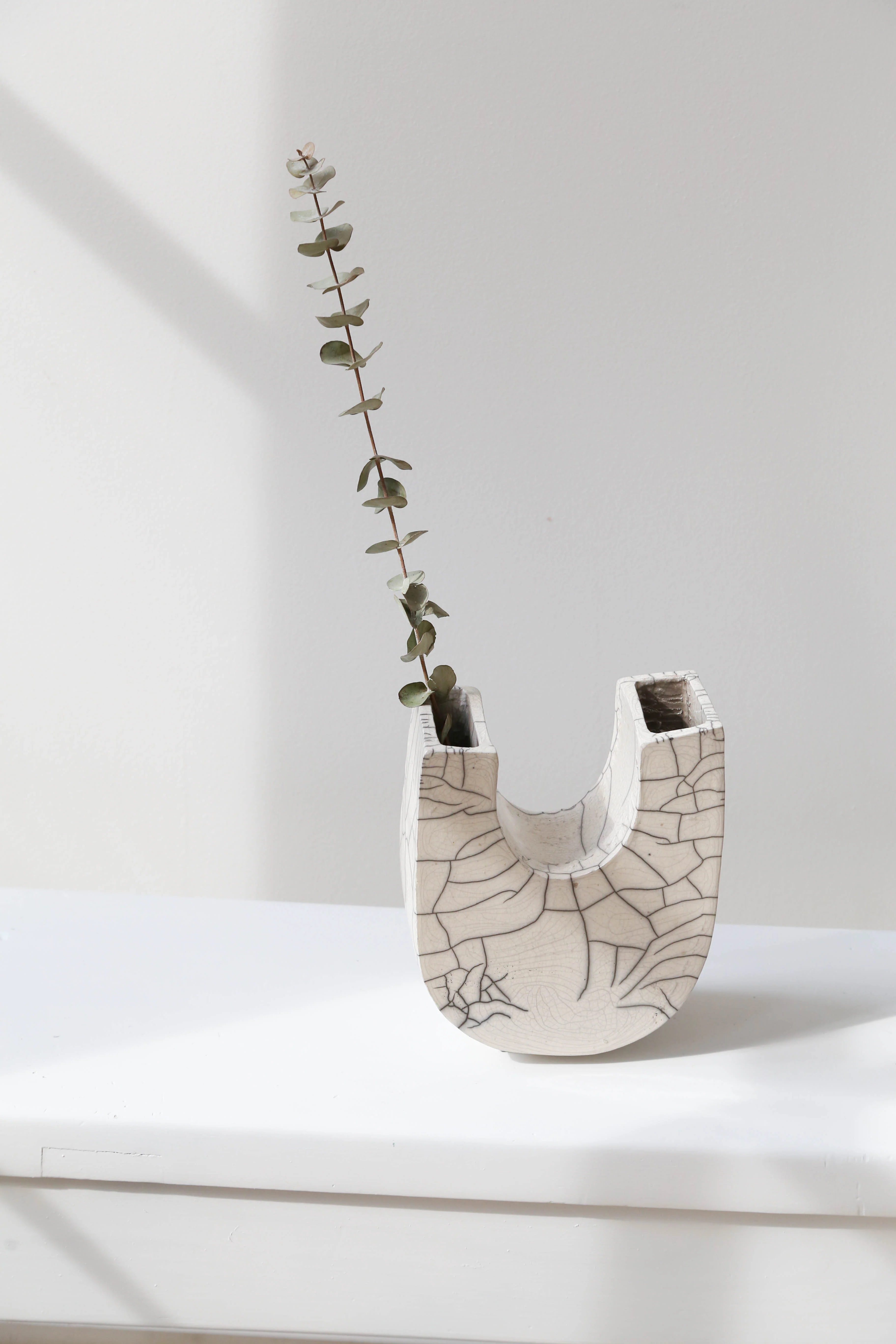 MONDAYS Raku U Vase - Image 8