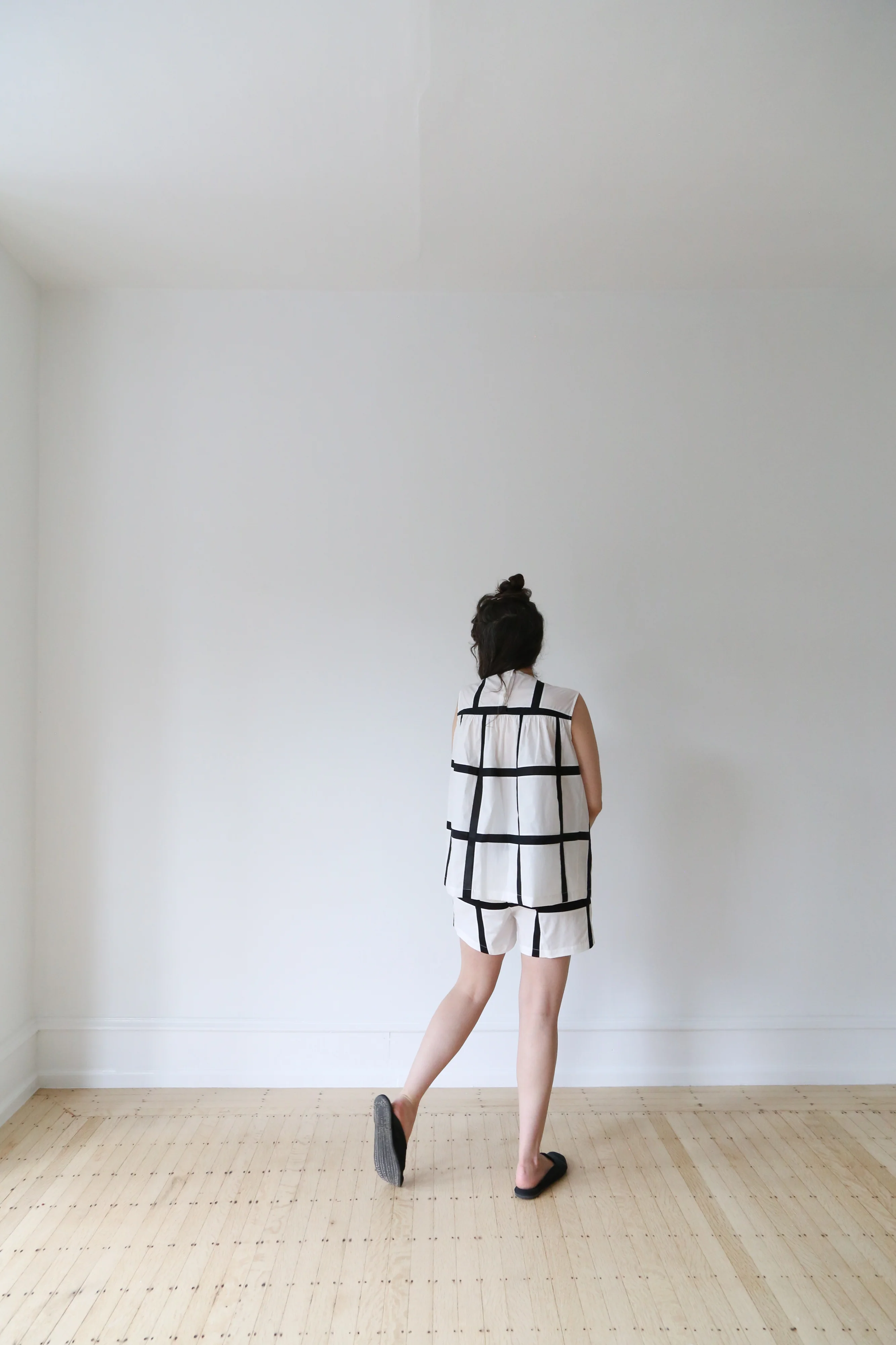 Nina Donis Black and White Check Set - Image 9