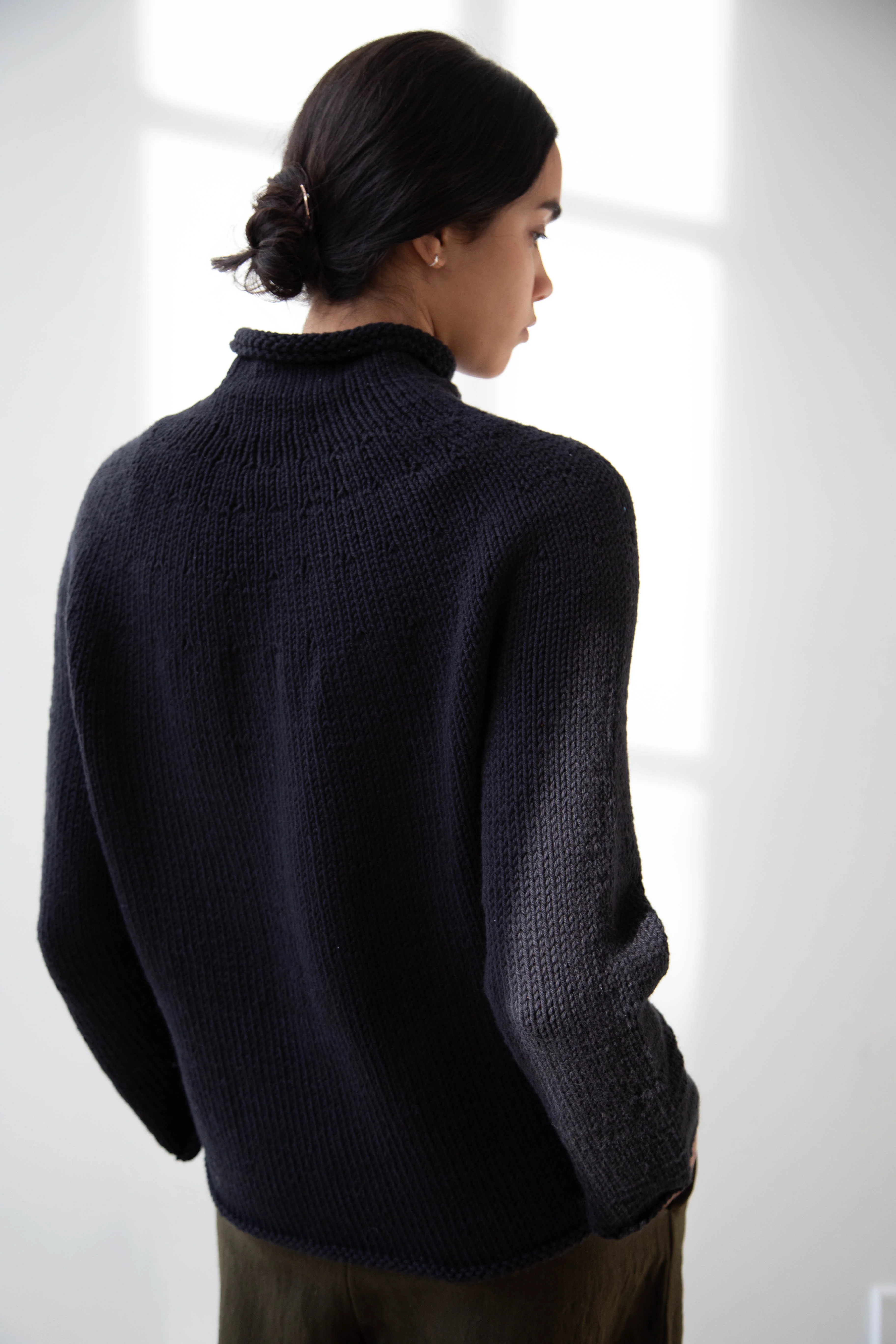 Nitto Café da Manha Sweater in Black - Image 8