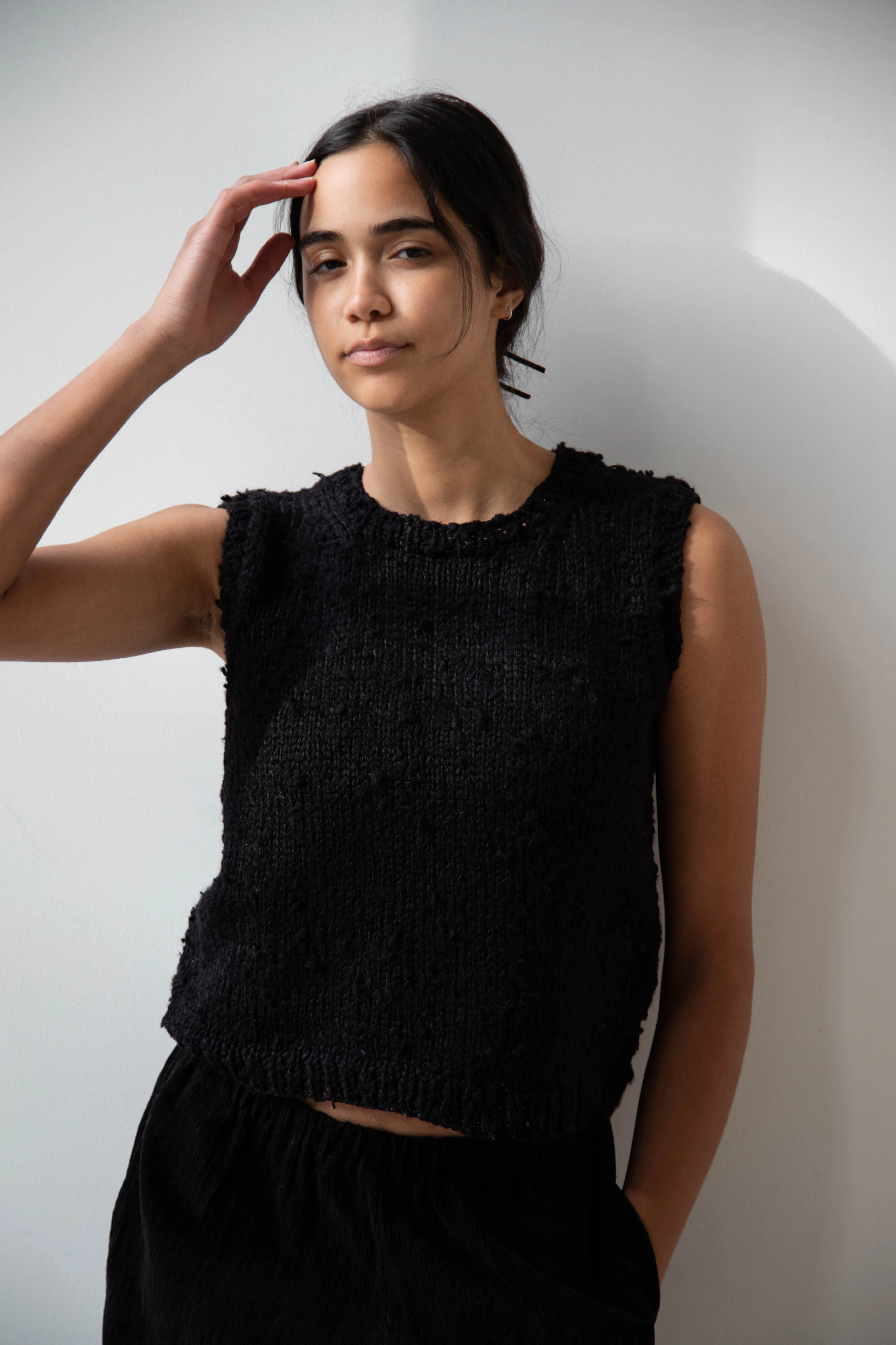 Nitto Pincel Vest in Black Silk - Image 11