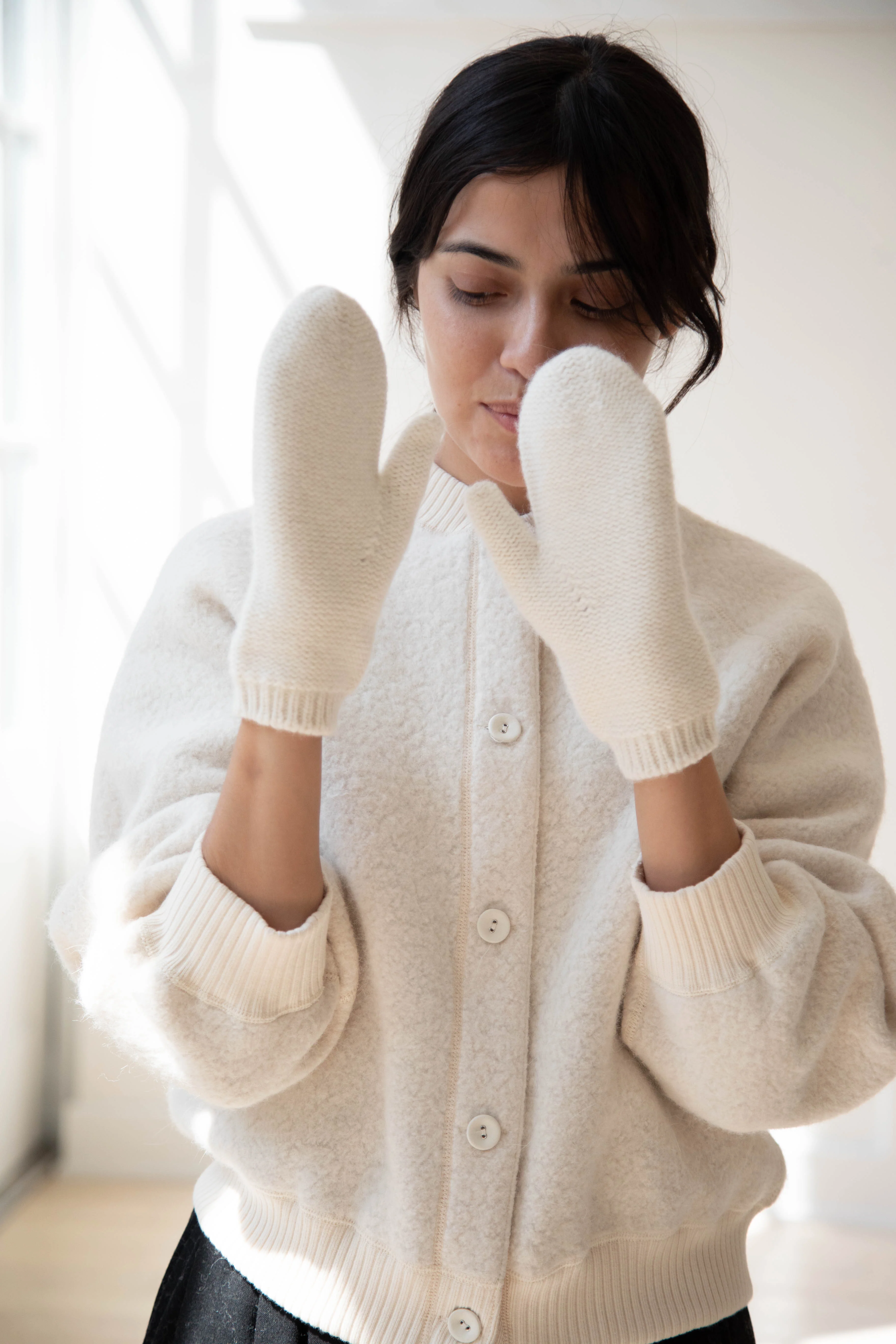 Nothing Written | Alpaca Knit Mittens in Ivory - Image 2