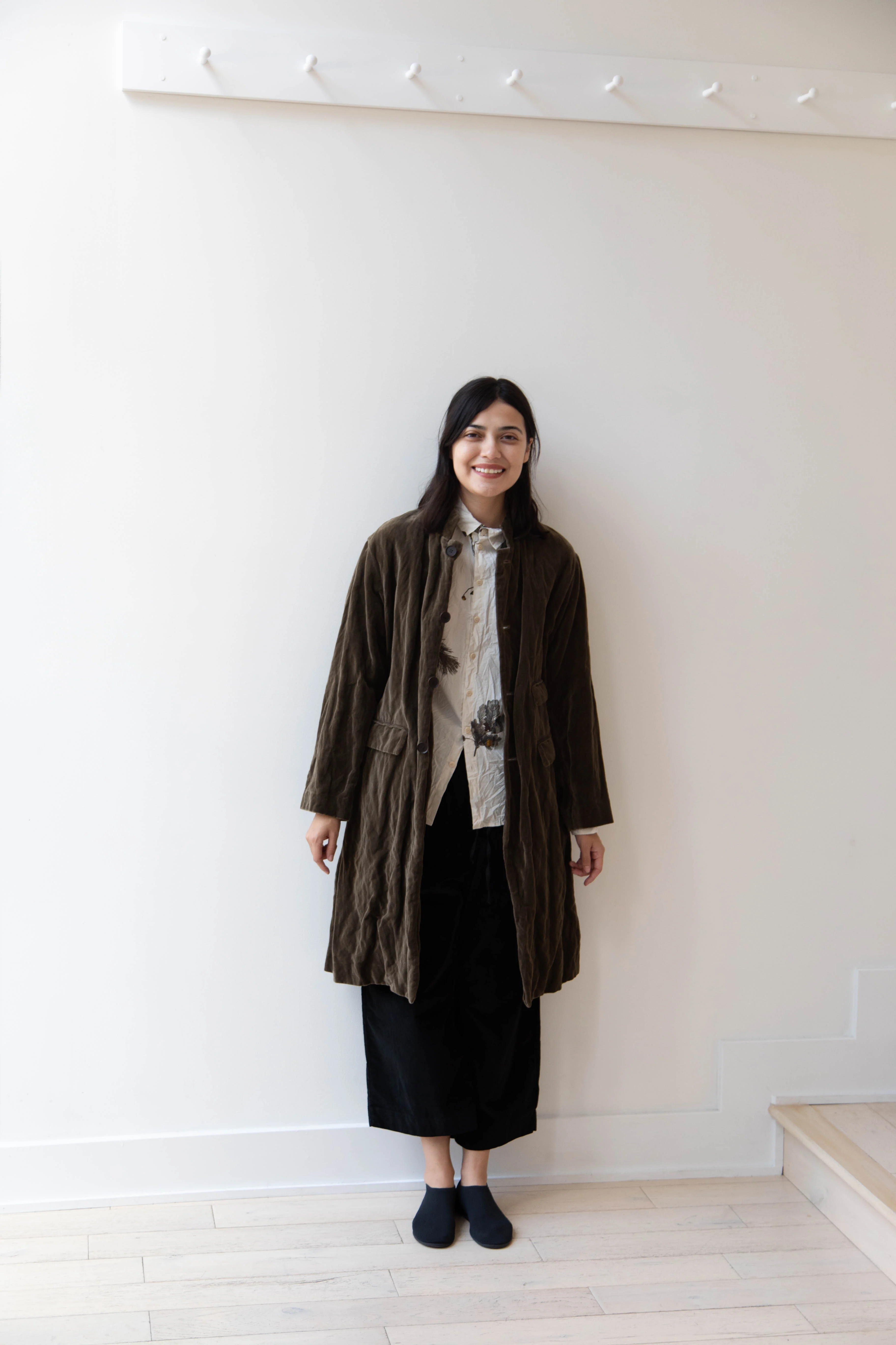 Pas de Calais | Velvet Coat in Khaki - Image 10