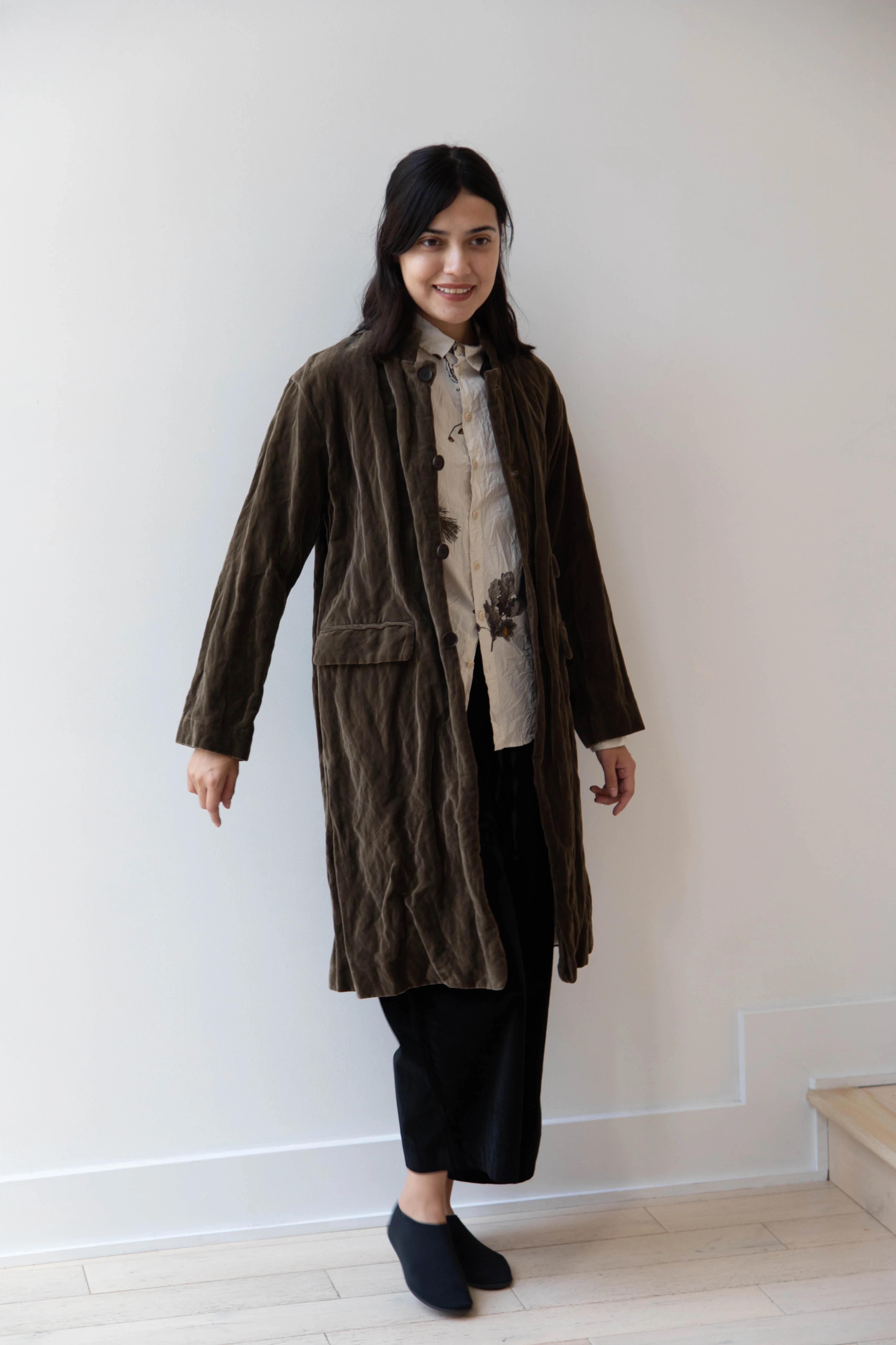 Pas de Calais | Velvet Coat in Khaki - Image 11