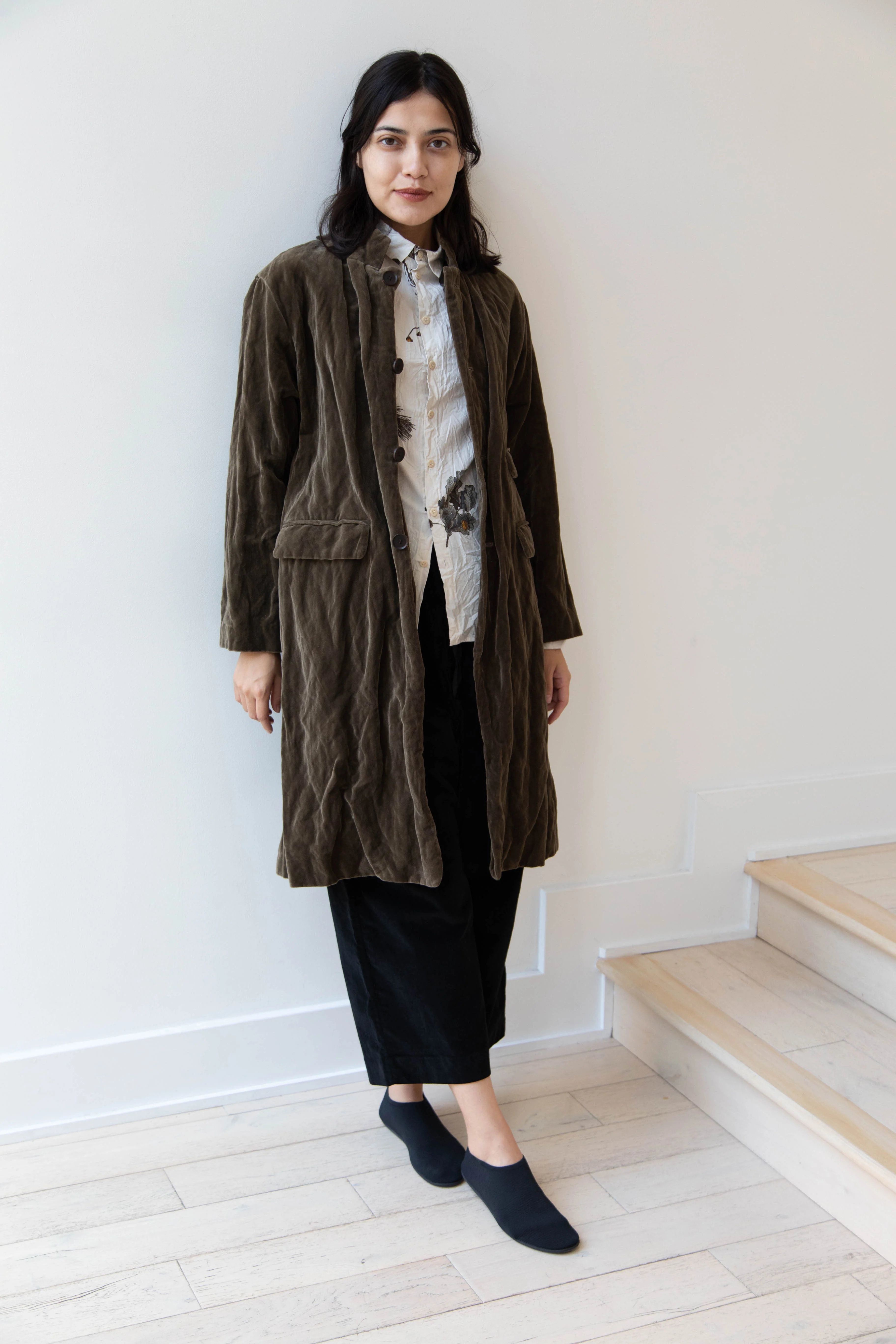Pas de Calais | Velvet Coat in Khaki - Image 28