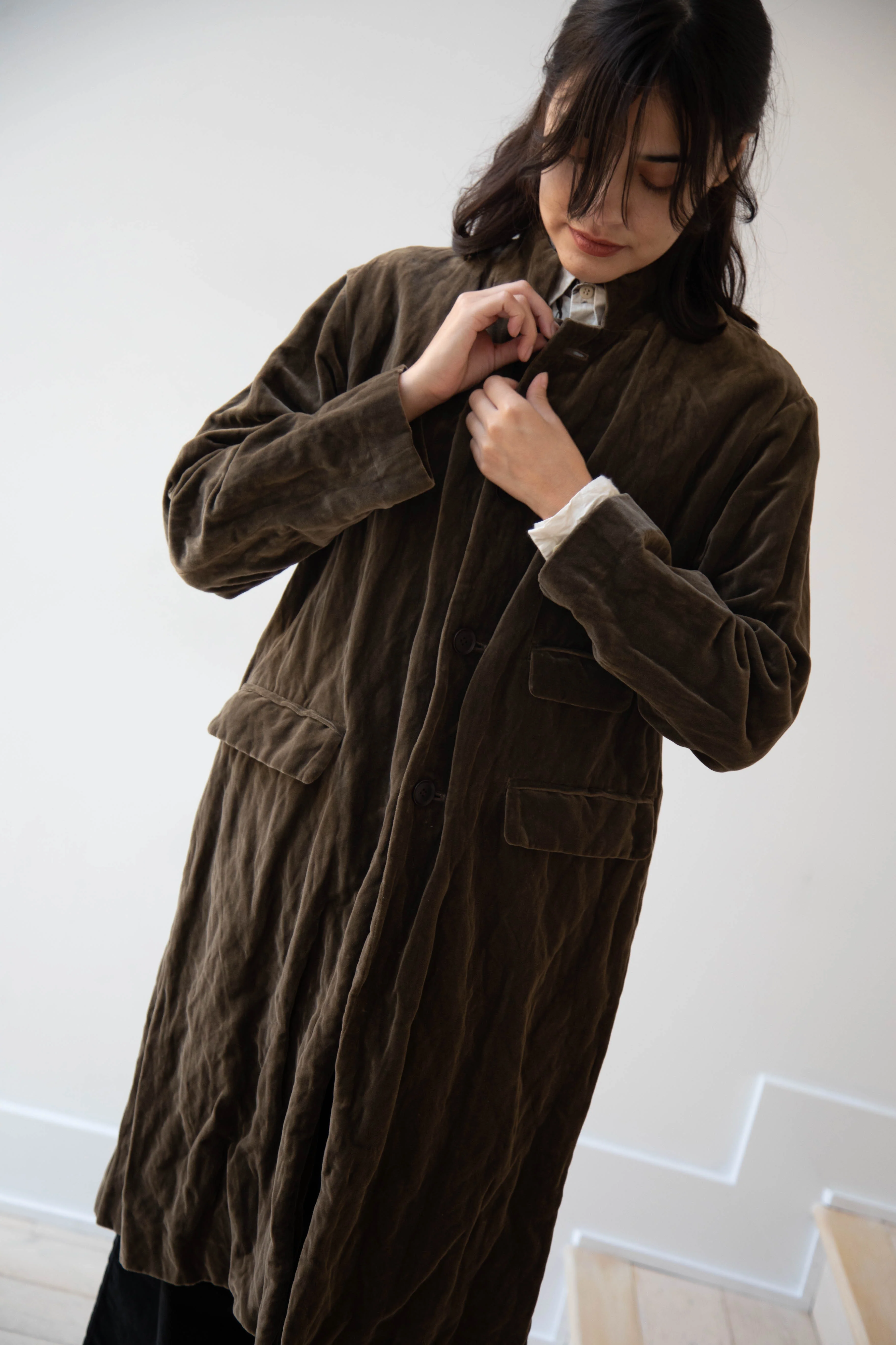 Pas de Calais | Velvet Coat in Khaki - Image 44
