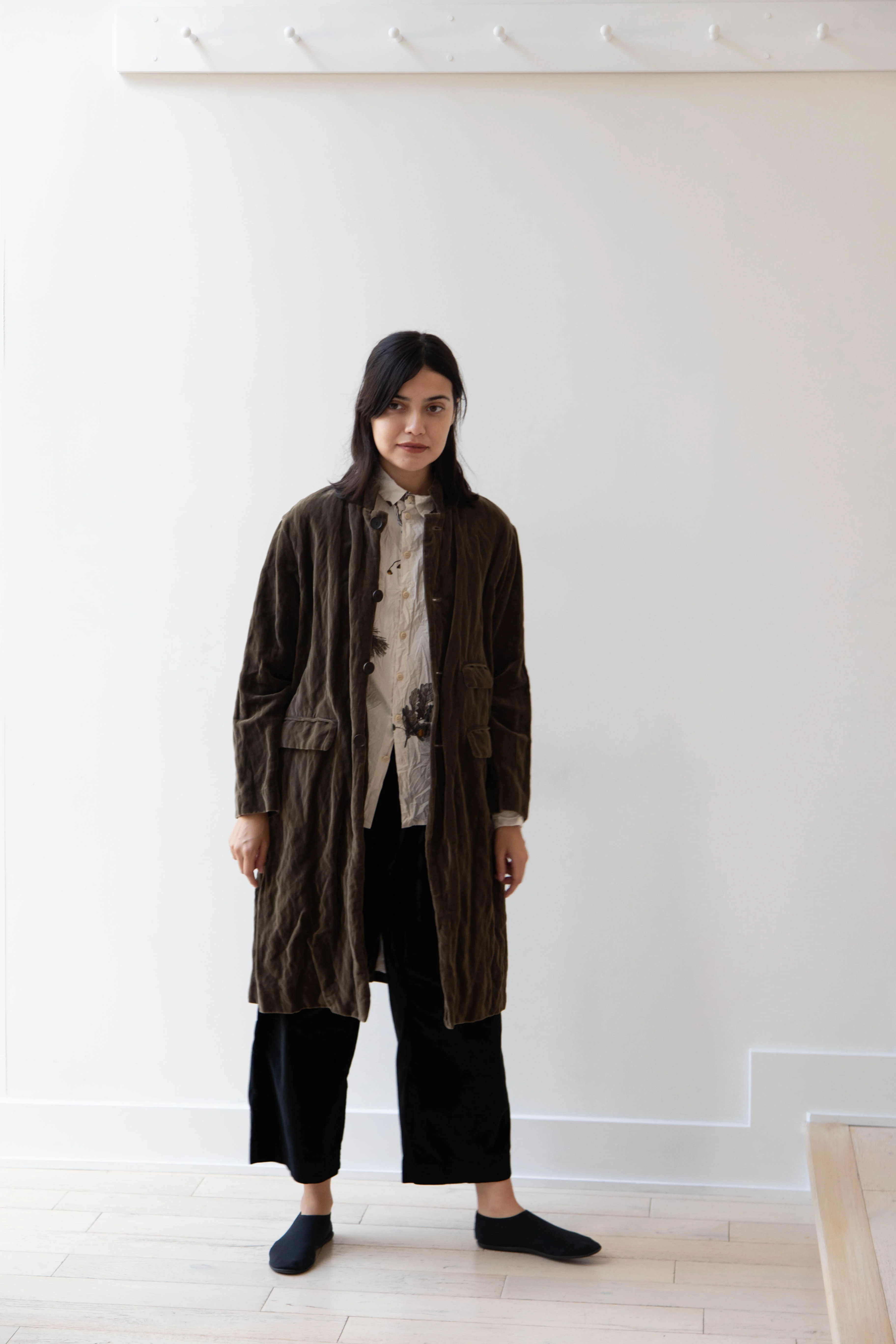 Pas de Calais | Velvet Coat in Khaki - Image 7