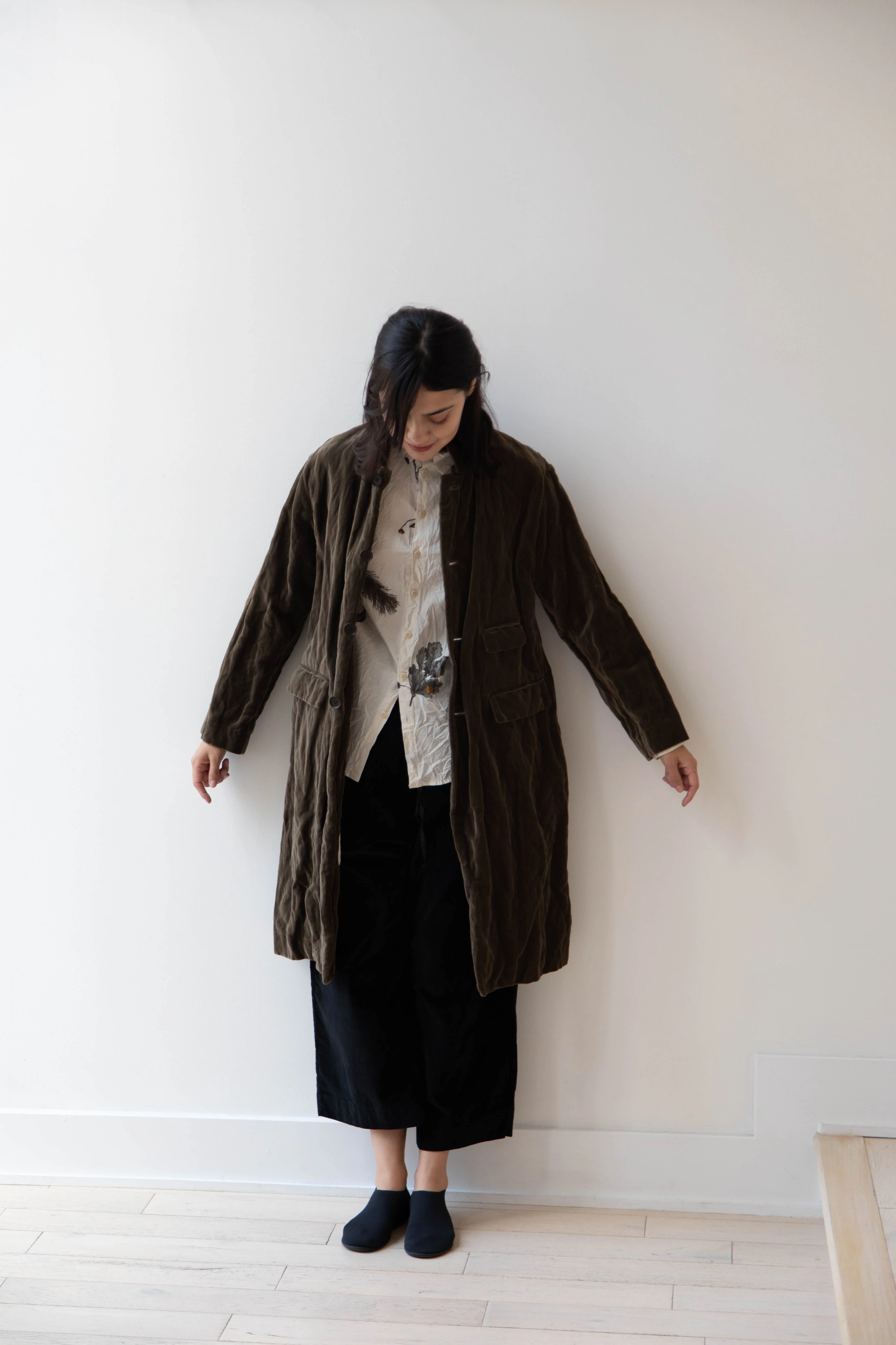 Pas de Calais | Velvet Coat in Khaki - Image 9