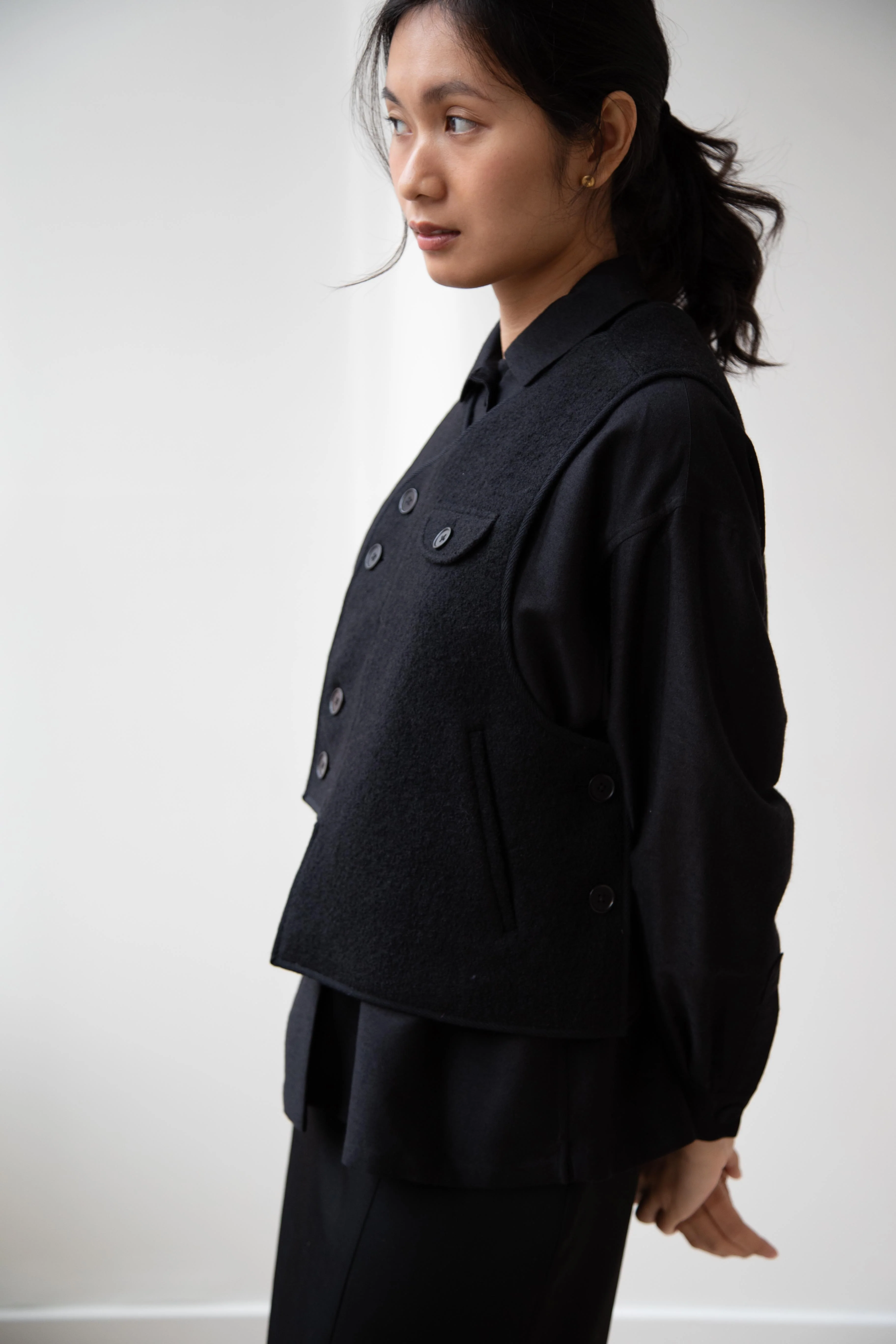 Seventyfive | Pipa Vest in Black Wool - Image 14