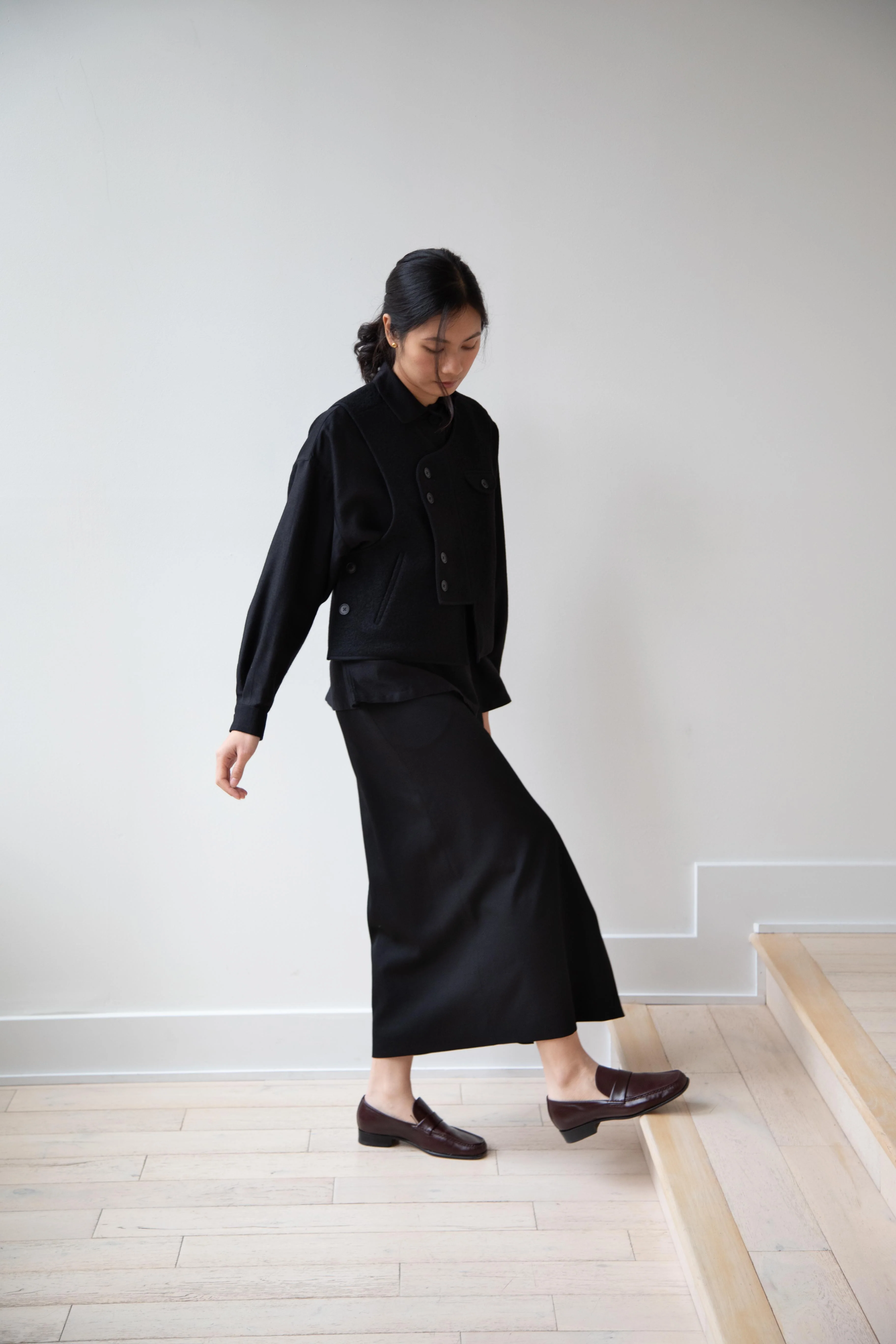 Seventyfive | Pipa Vest in Black Wool - Image 28