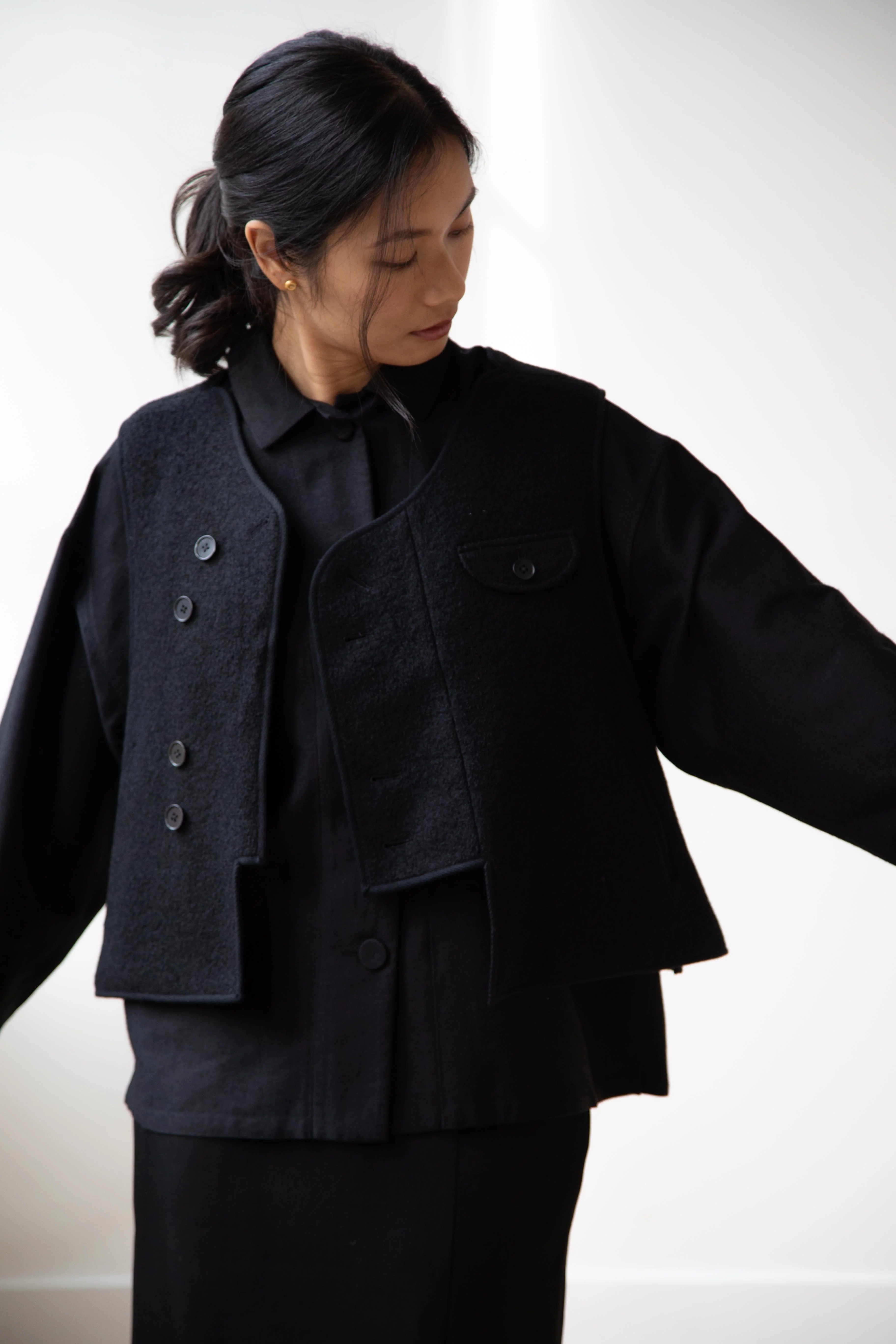 Seventyfive | Pipa Vest in Black Wool - Image 4