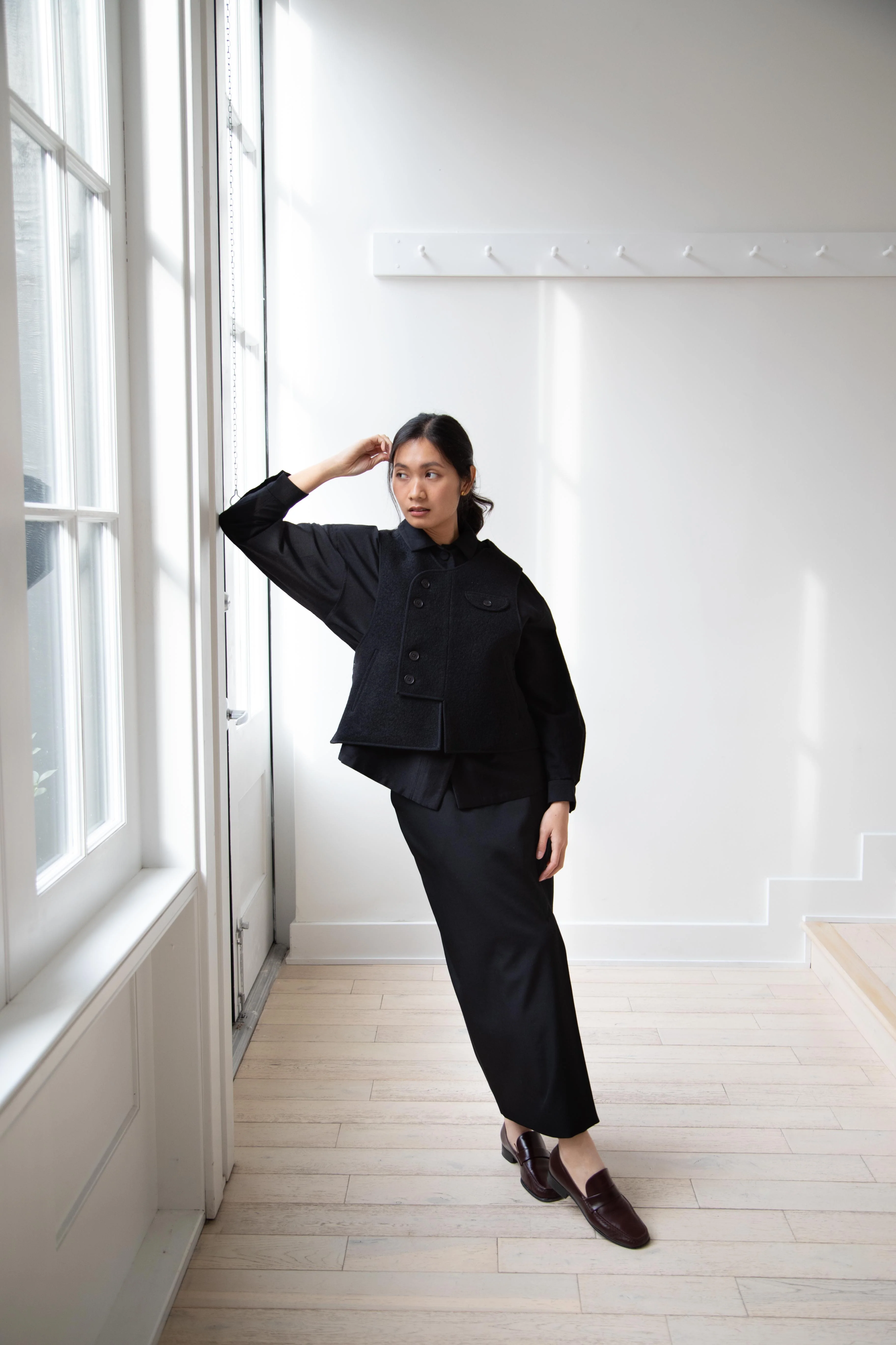 Seventyfive | Pipa Vest in Black Wool - Image 9