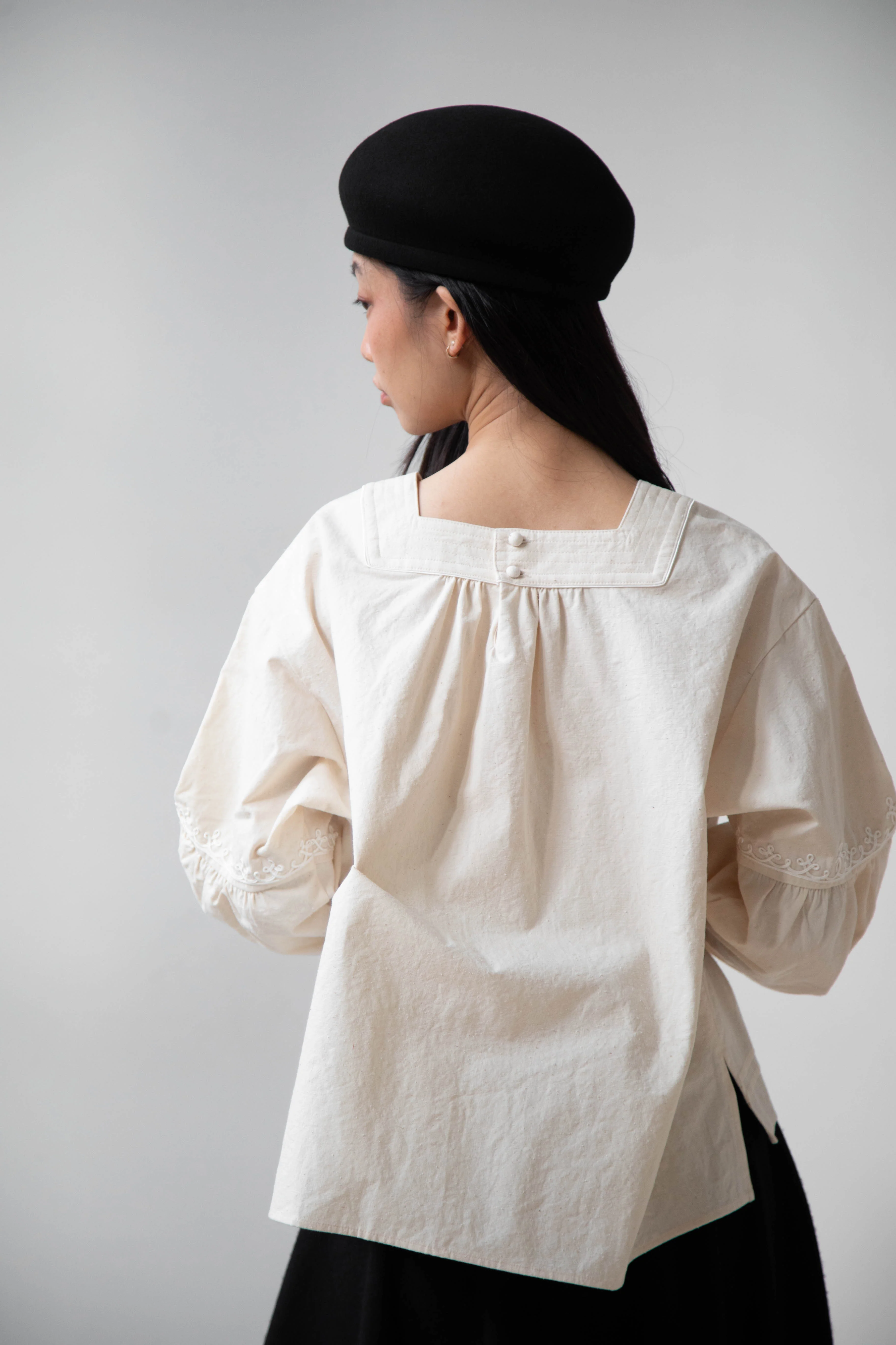 Signa 1925 | Felt Structured Beret in Black - Image 18