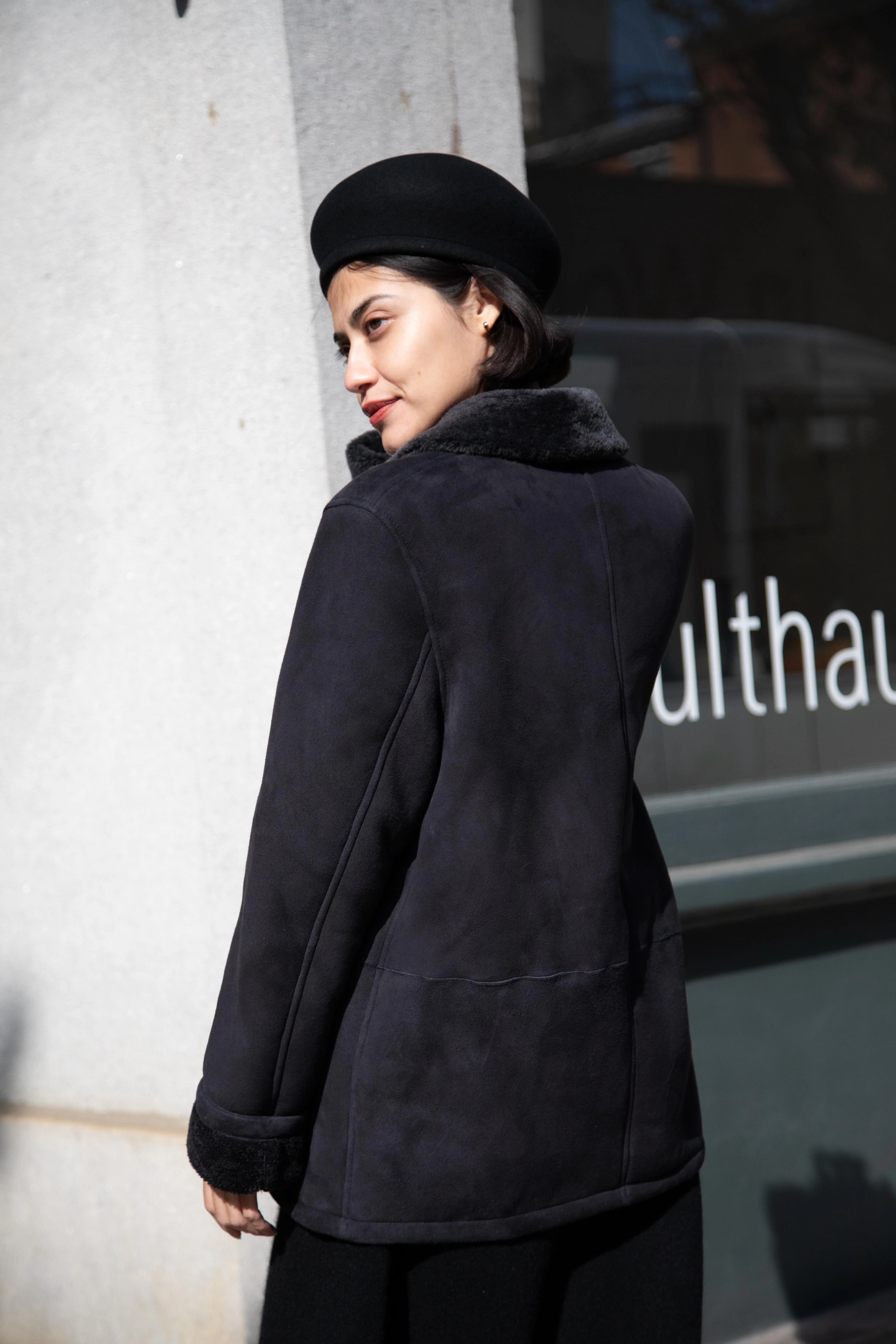 Signa 1925 | Felt Structured Beret in Black - Image 5