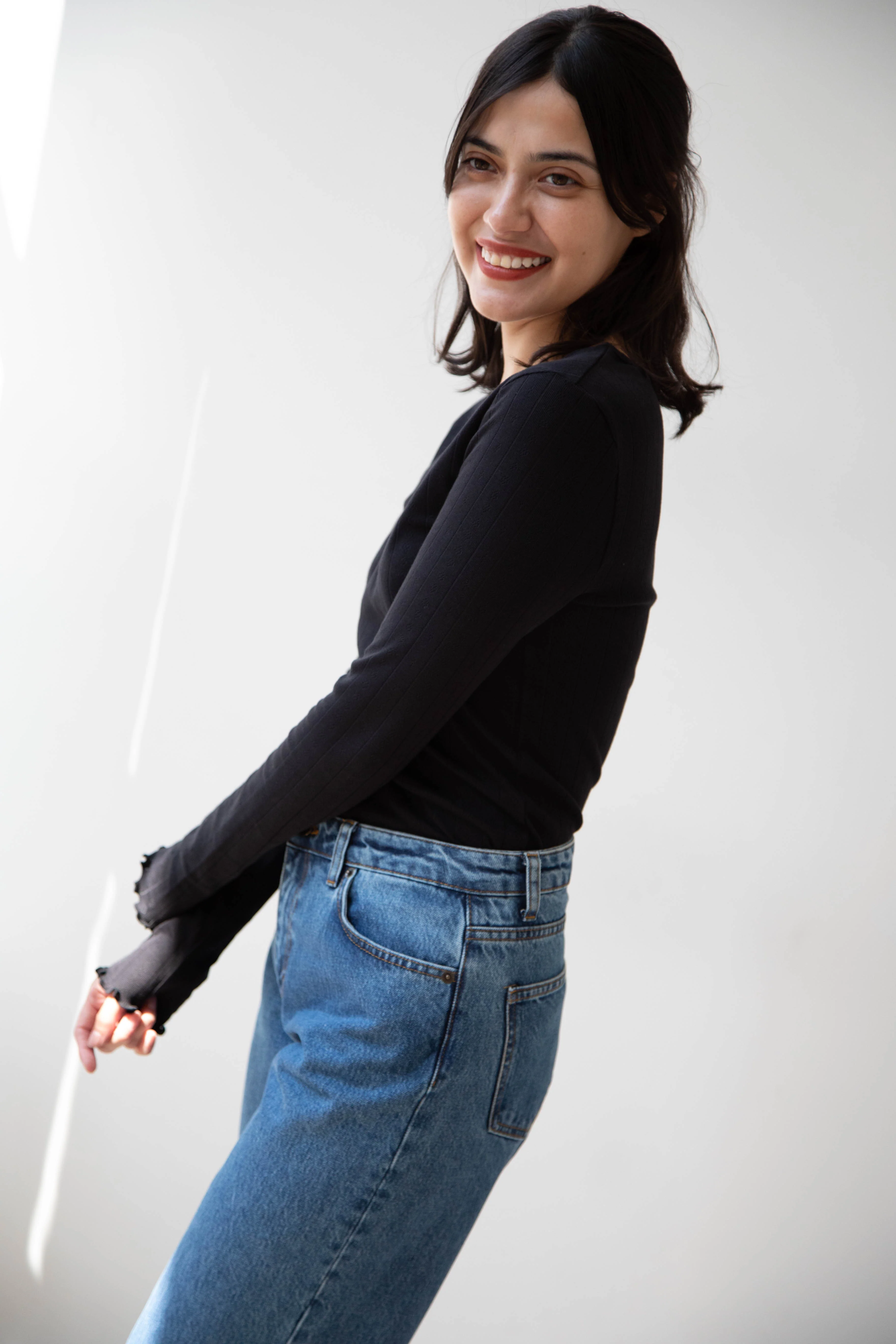 Skall | Allison Cropped Jeans in Washed Mid Blue - Image 13