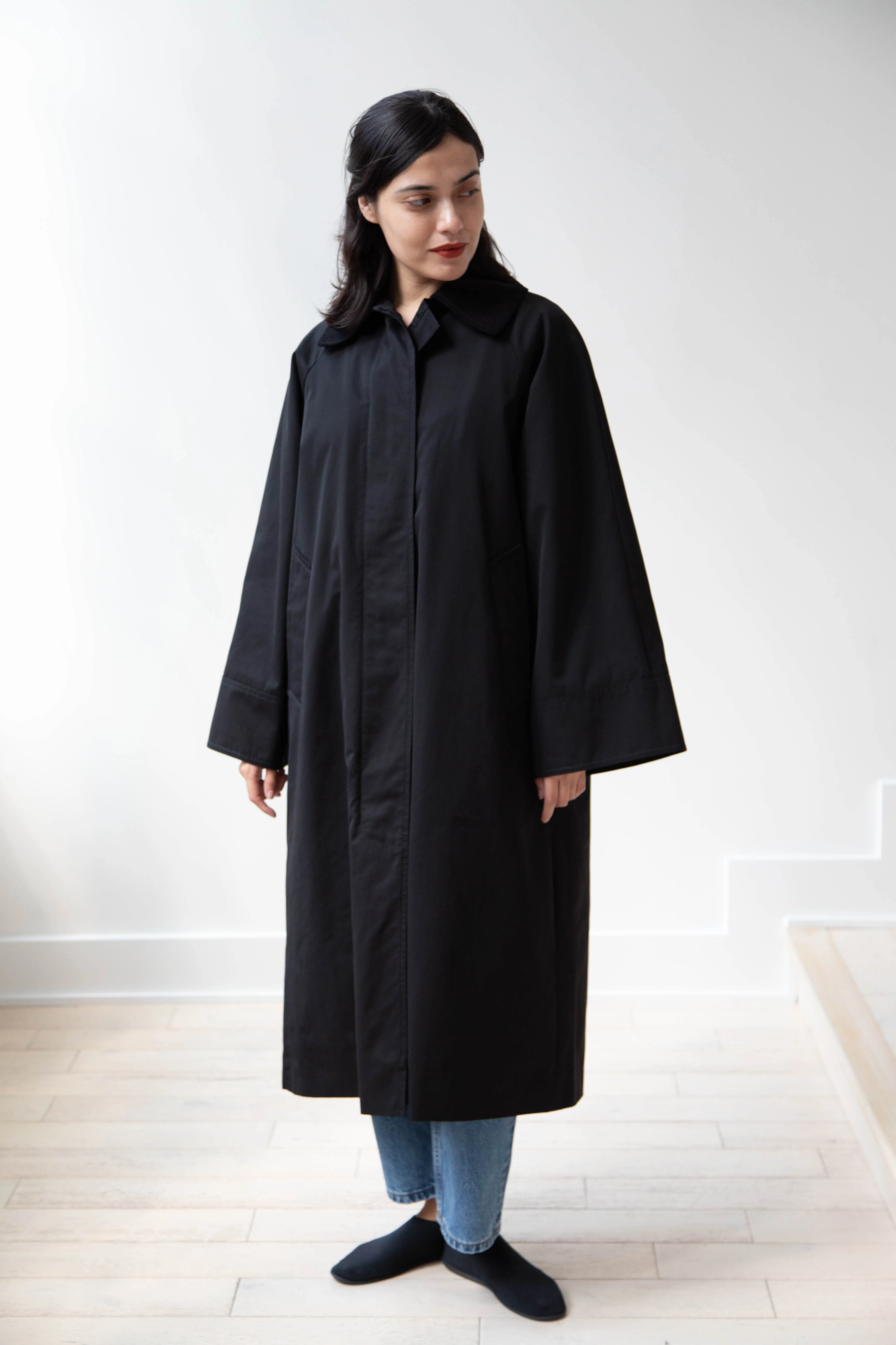 Skall | Gaby Coat in Black - Image 3