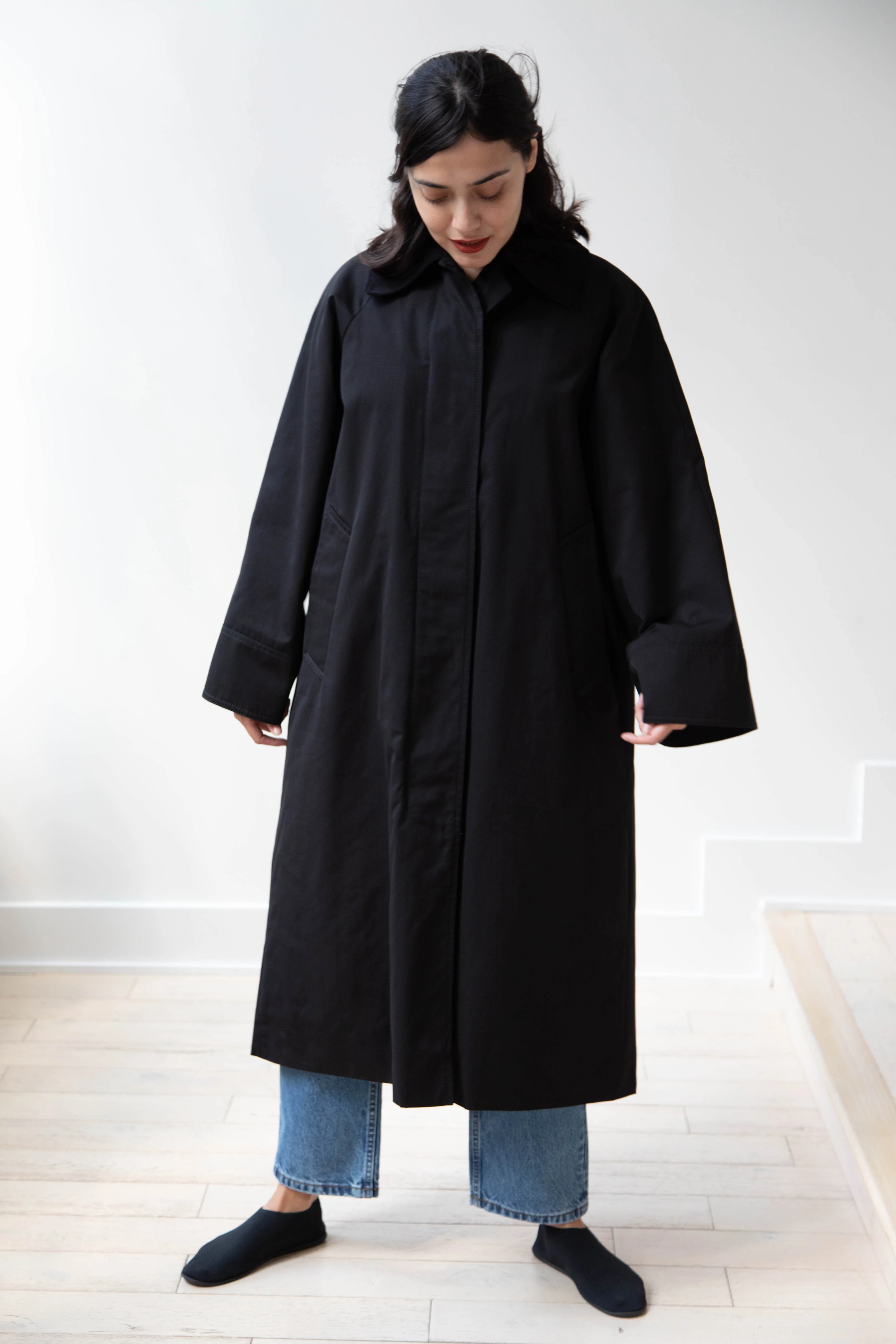 Skall | Gaby Coat in Black - Image 32