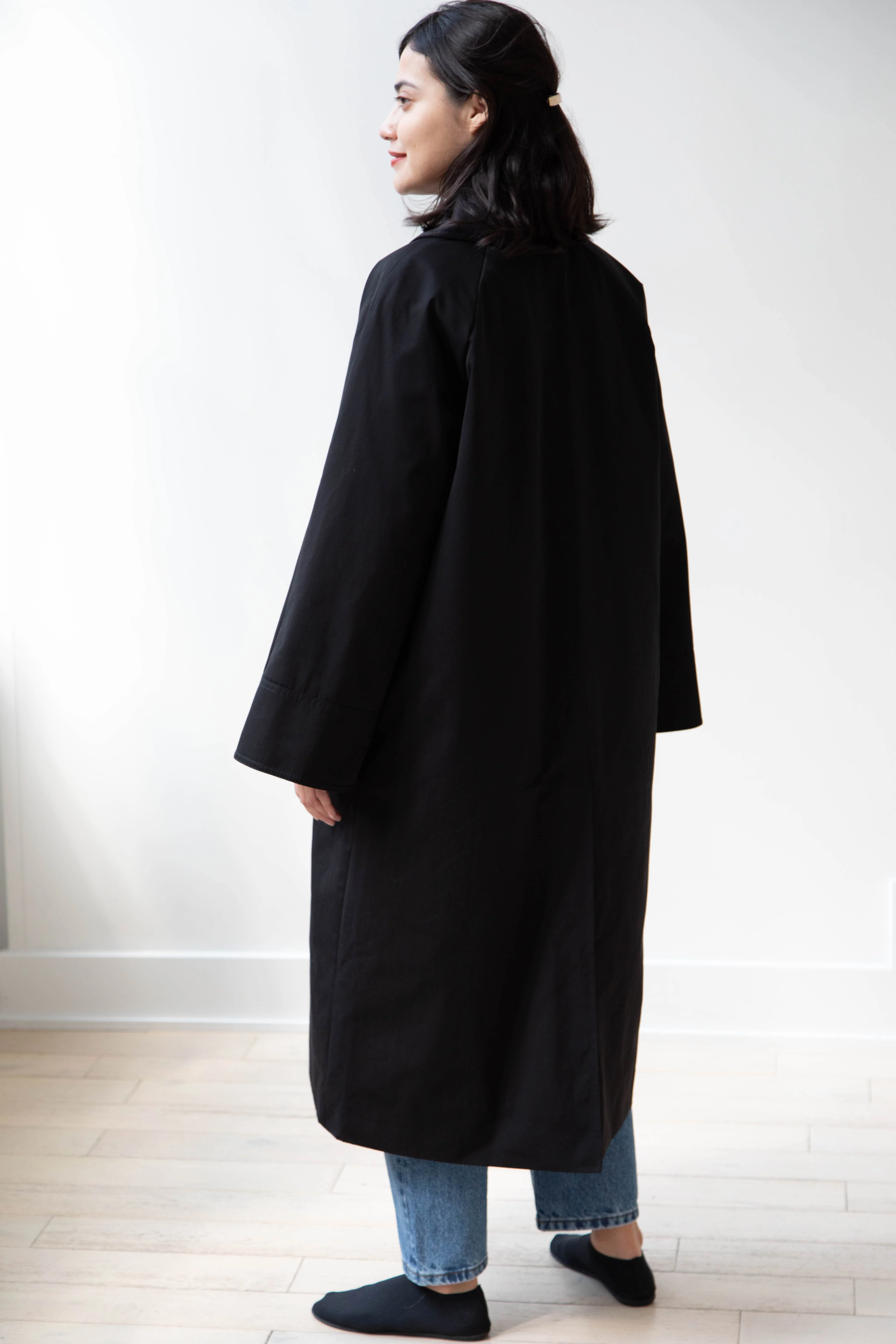 Skall | Gaby Coat in Black - Image 34