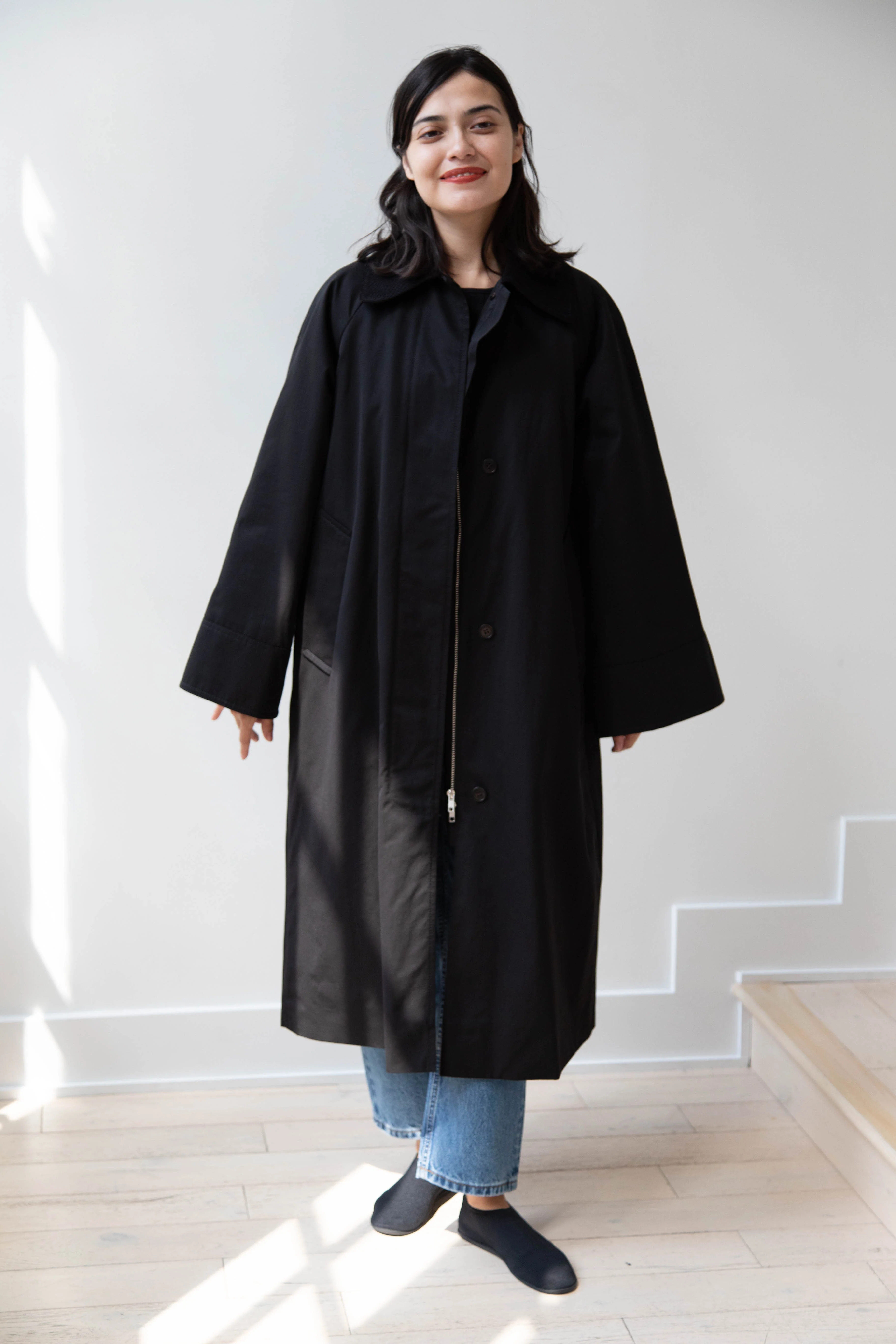 Skall | Gaby Coat in Black - Image 4