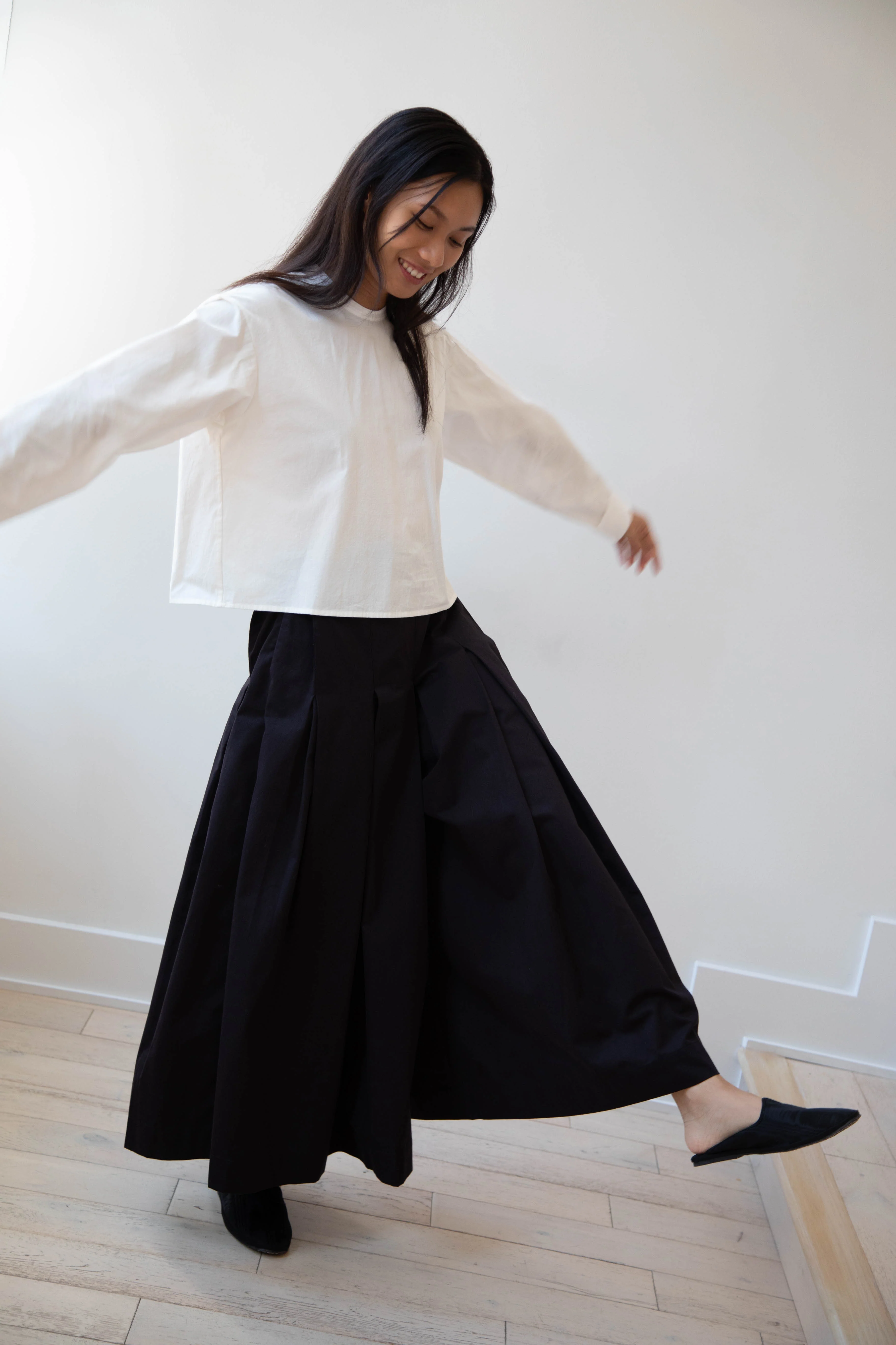 Unisecon | Rayna Pants in Black - Image 18
