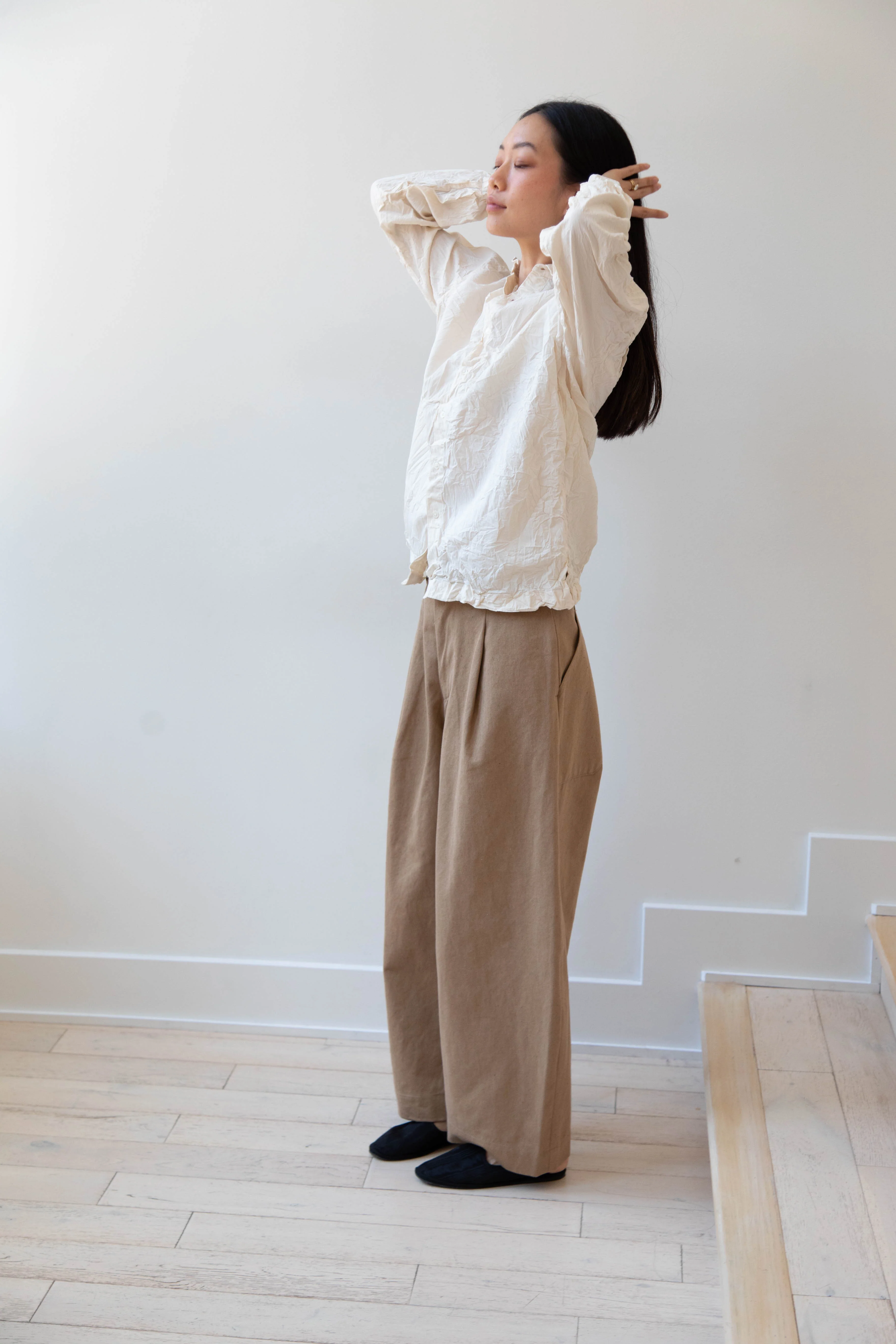 Vas-y Lentement | Cotton Poplin Button Up in Natural - Image 23
