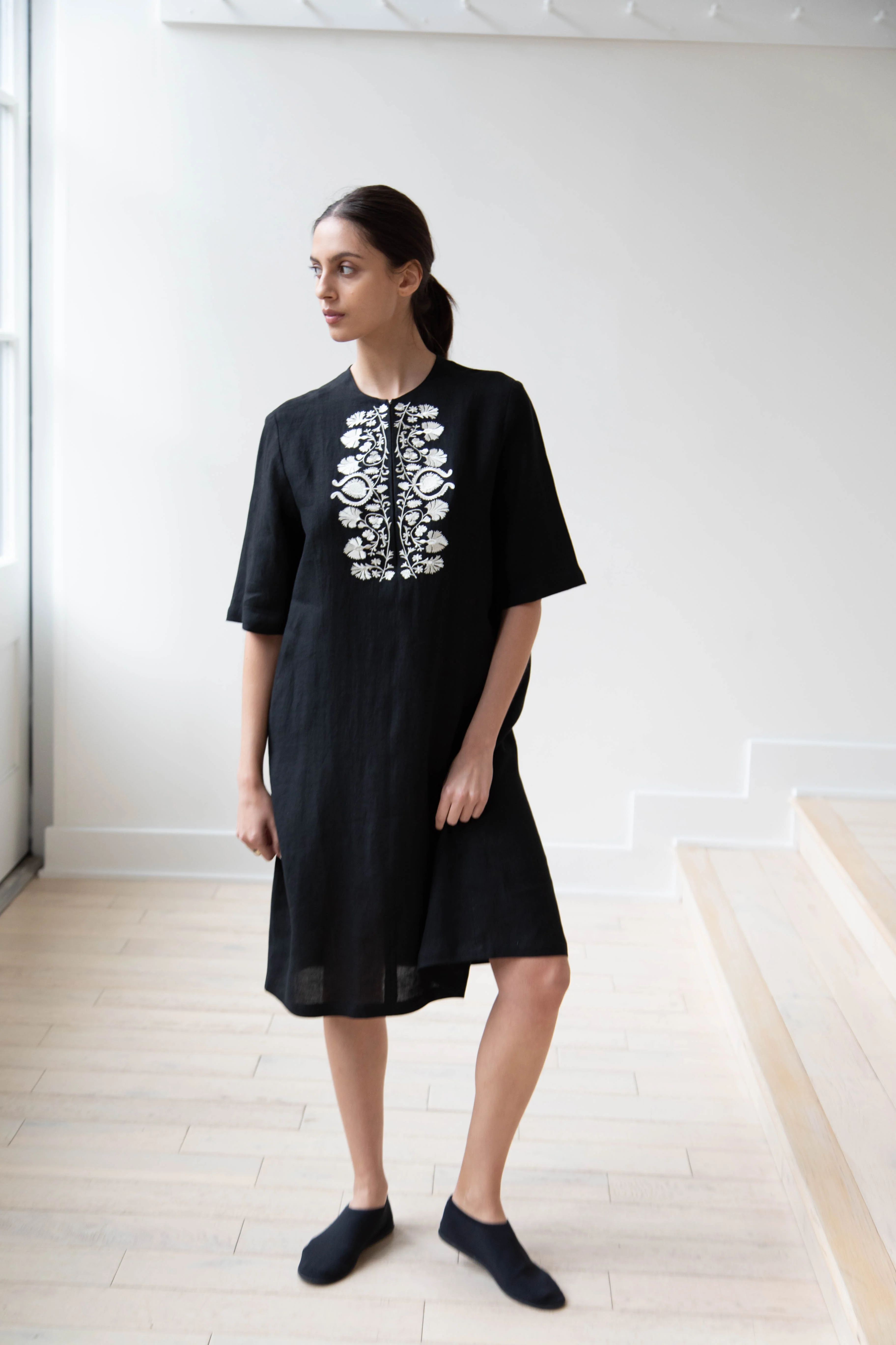 Zeus & Dione | Carnation Caftan in Black - Image 13