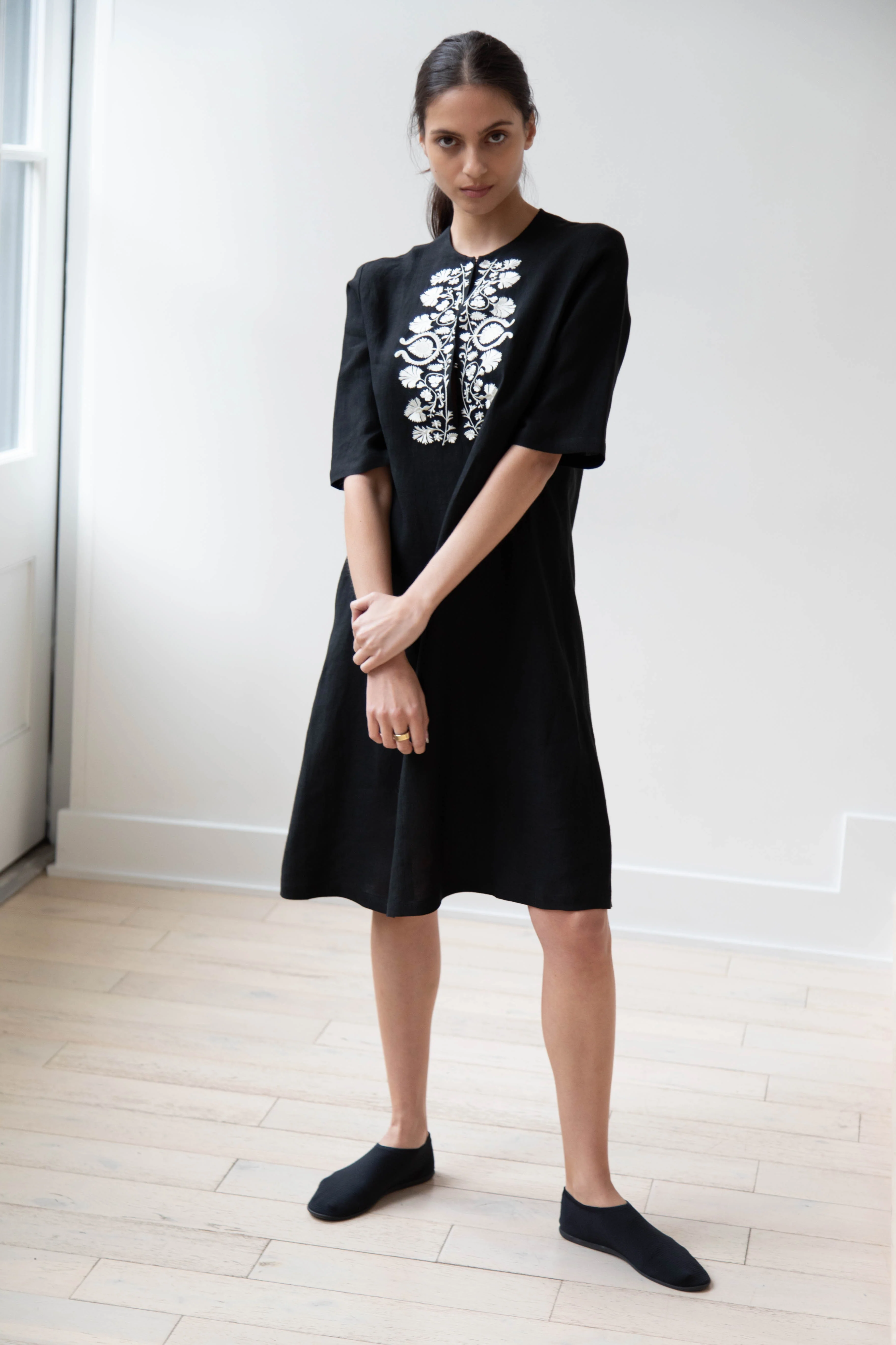 Zeus & Dione | Carnation Caftan in Black - Image 18