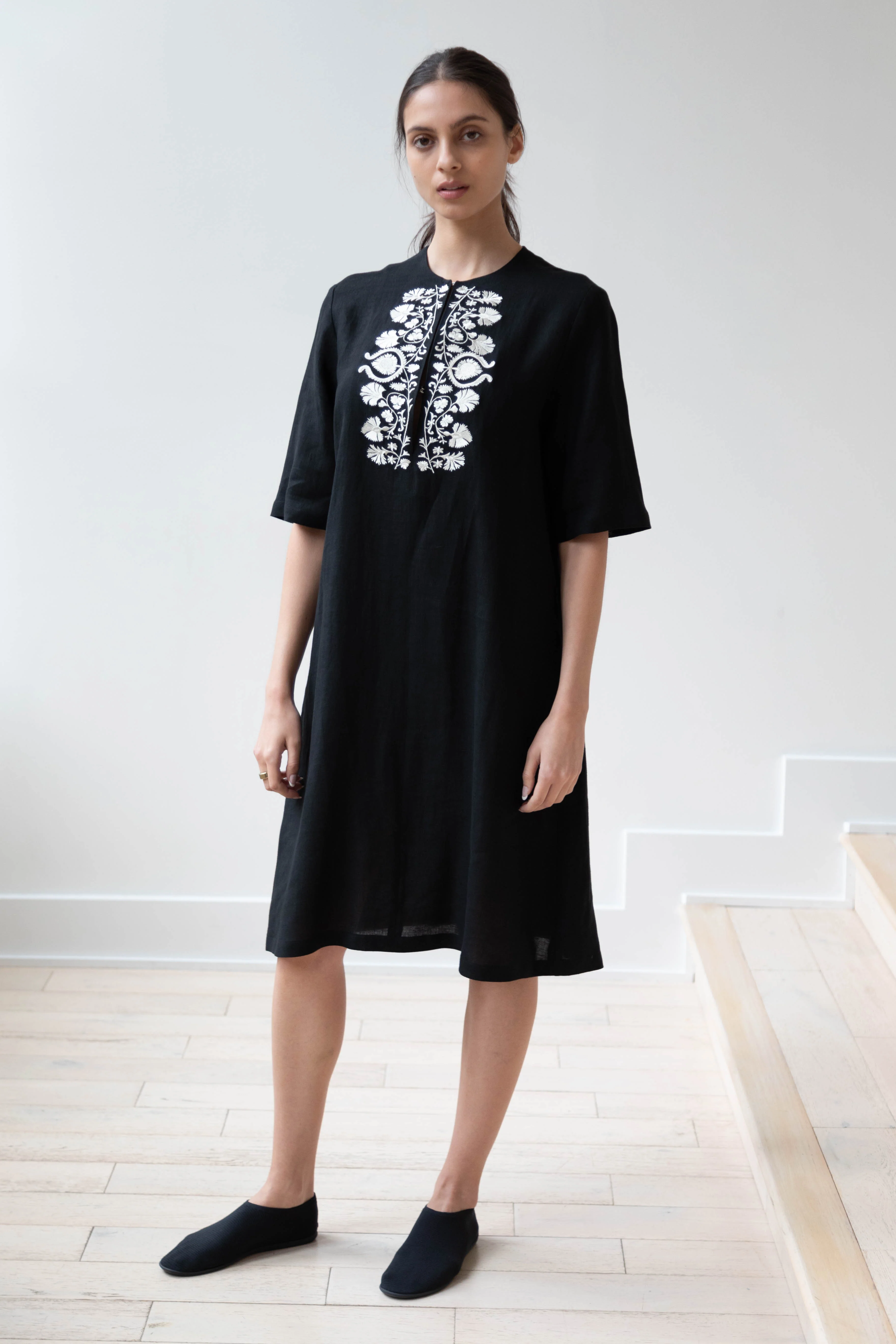 Zeus & Dione | Carnation Caftan in Black - Image 2
