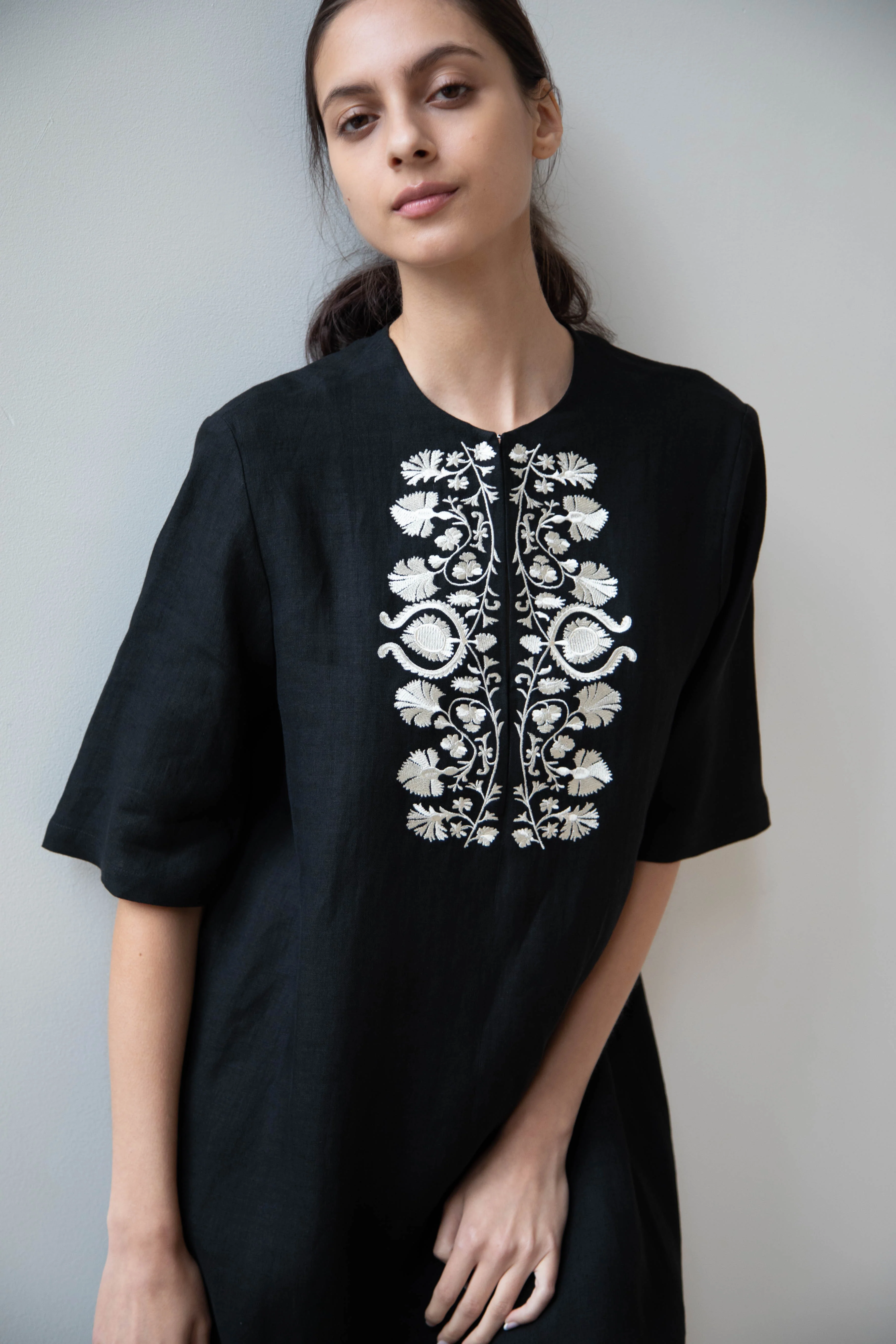 Zeus & Dione | Carnation Caftan in Black - Image 21