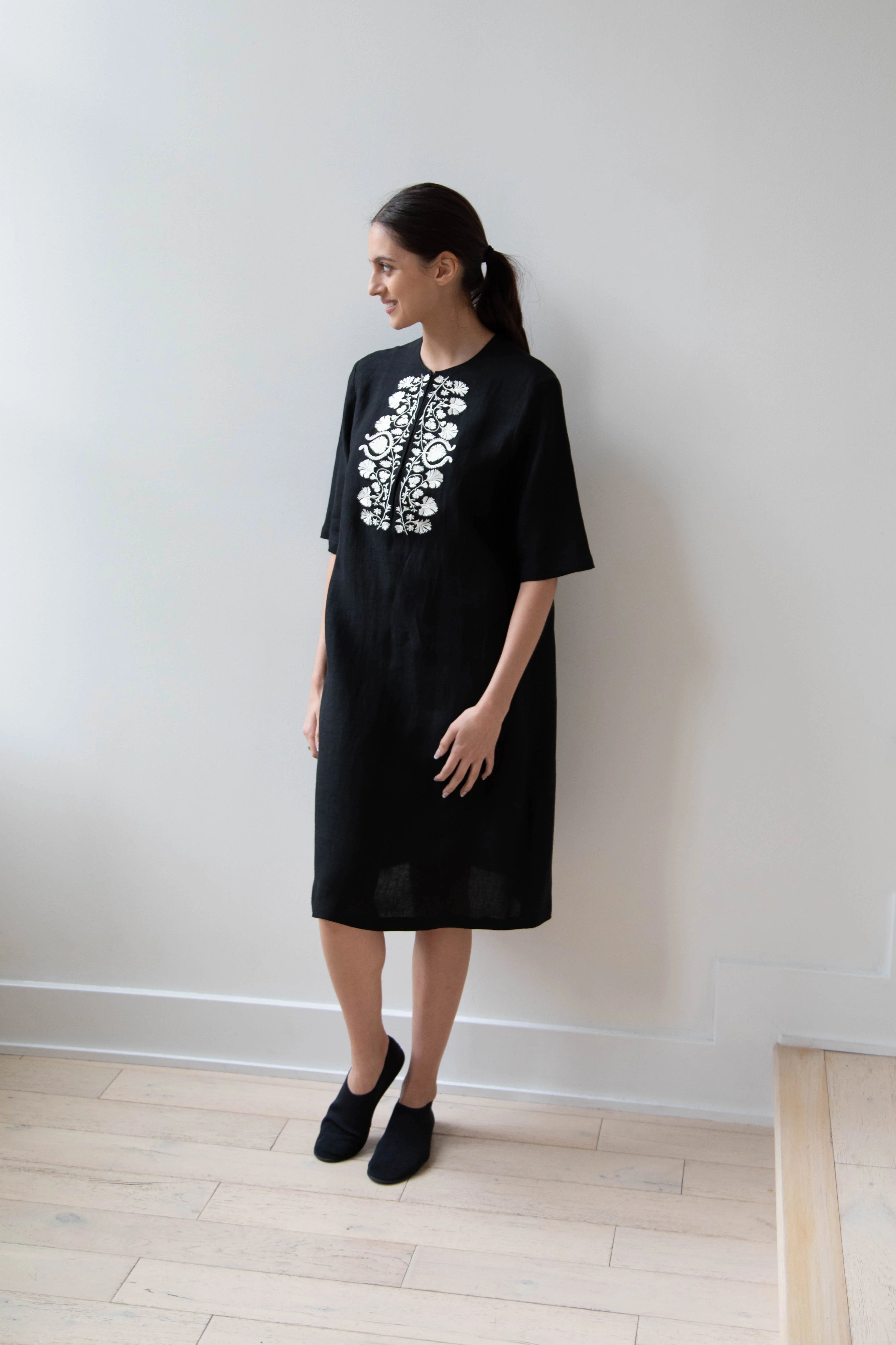 Zeus & Dione | Carnation Caftan in Black - Image 22
